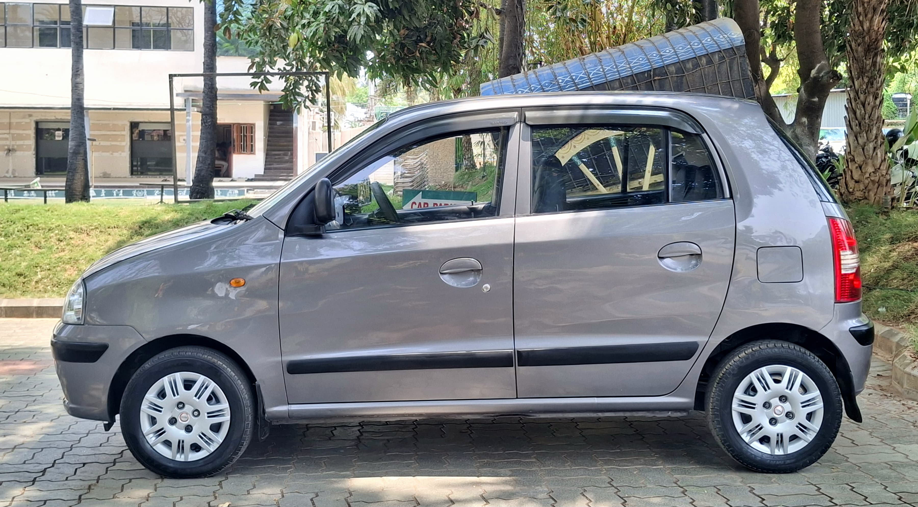 Hyundai Santro - Image 4