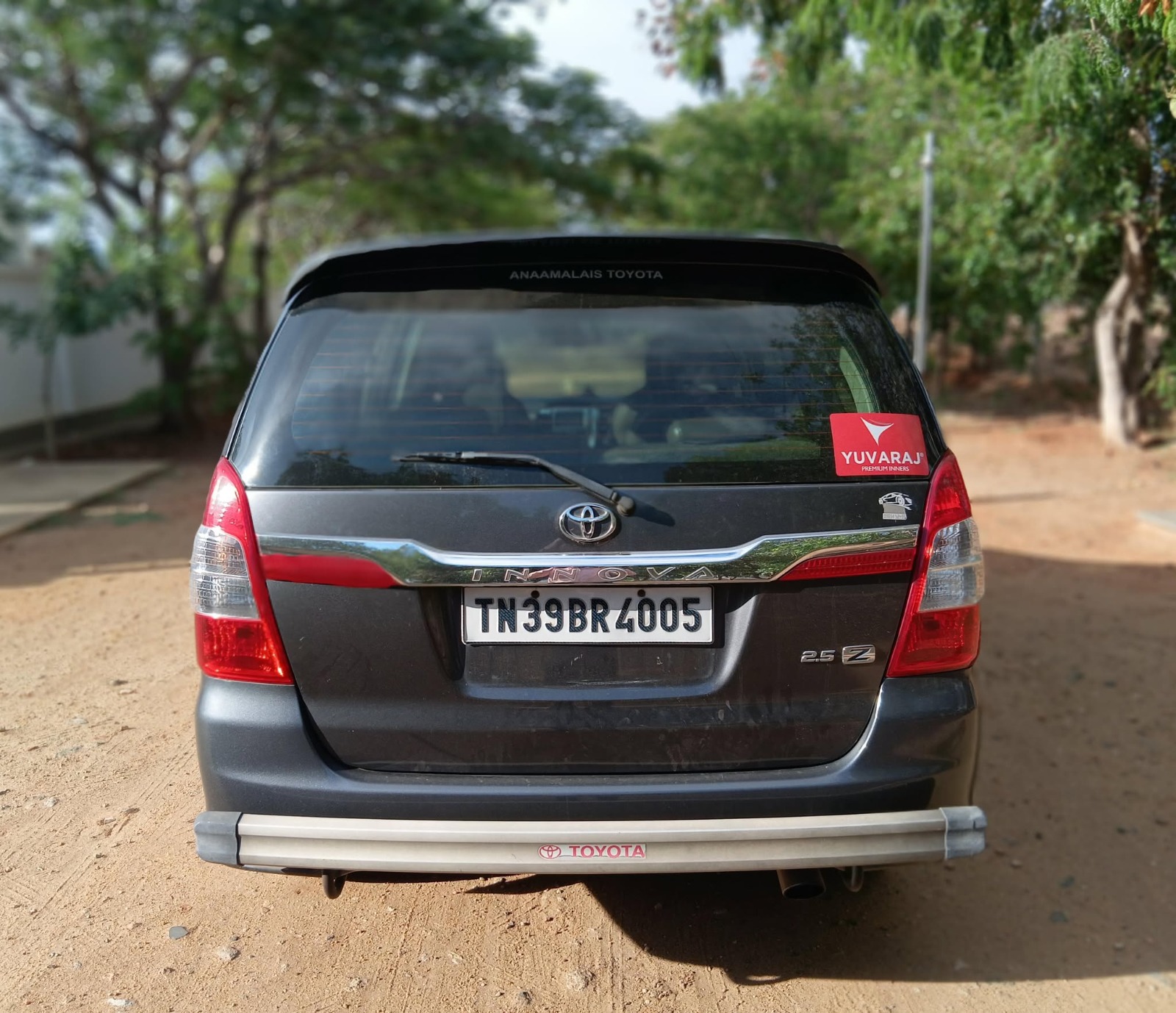 Toyota Innova - Image 5