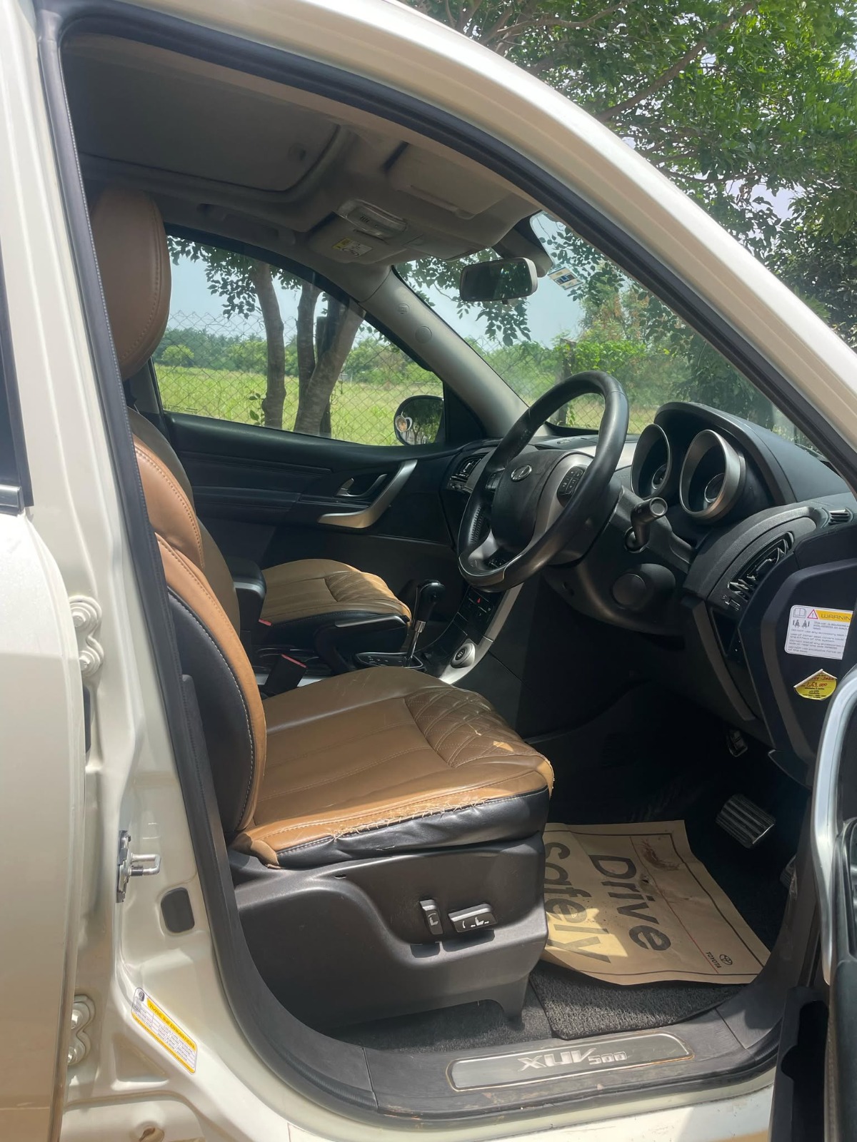 Mahindra XUV500 - Image 5