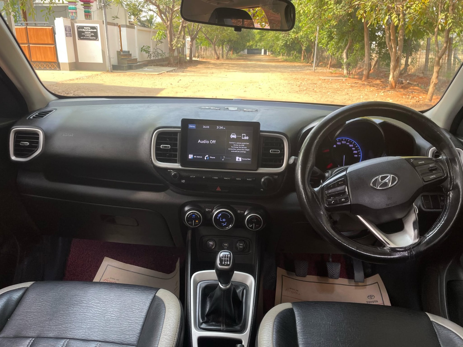 Hyundai Venue - Image 7