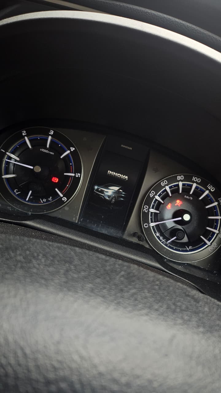 Toyota Innova Crysta - Image 7