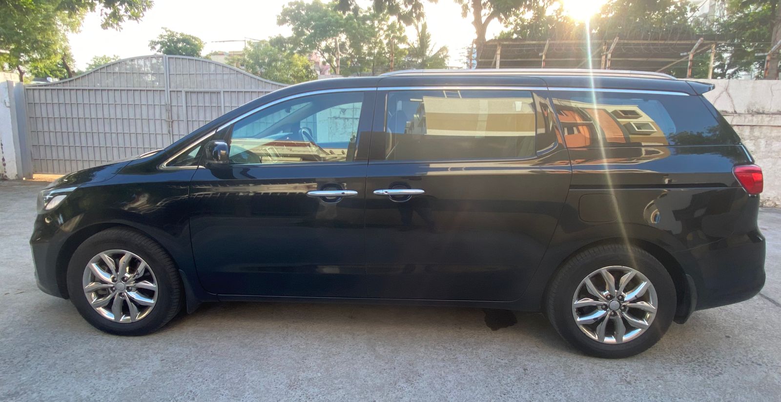 Kia Carnivel - Image 8