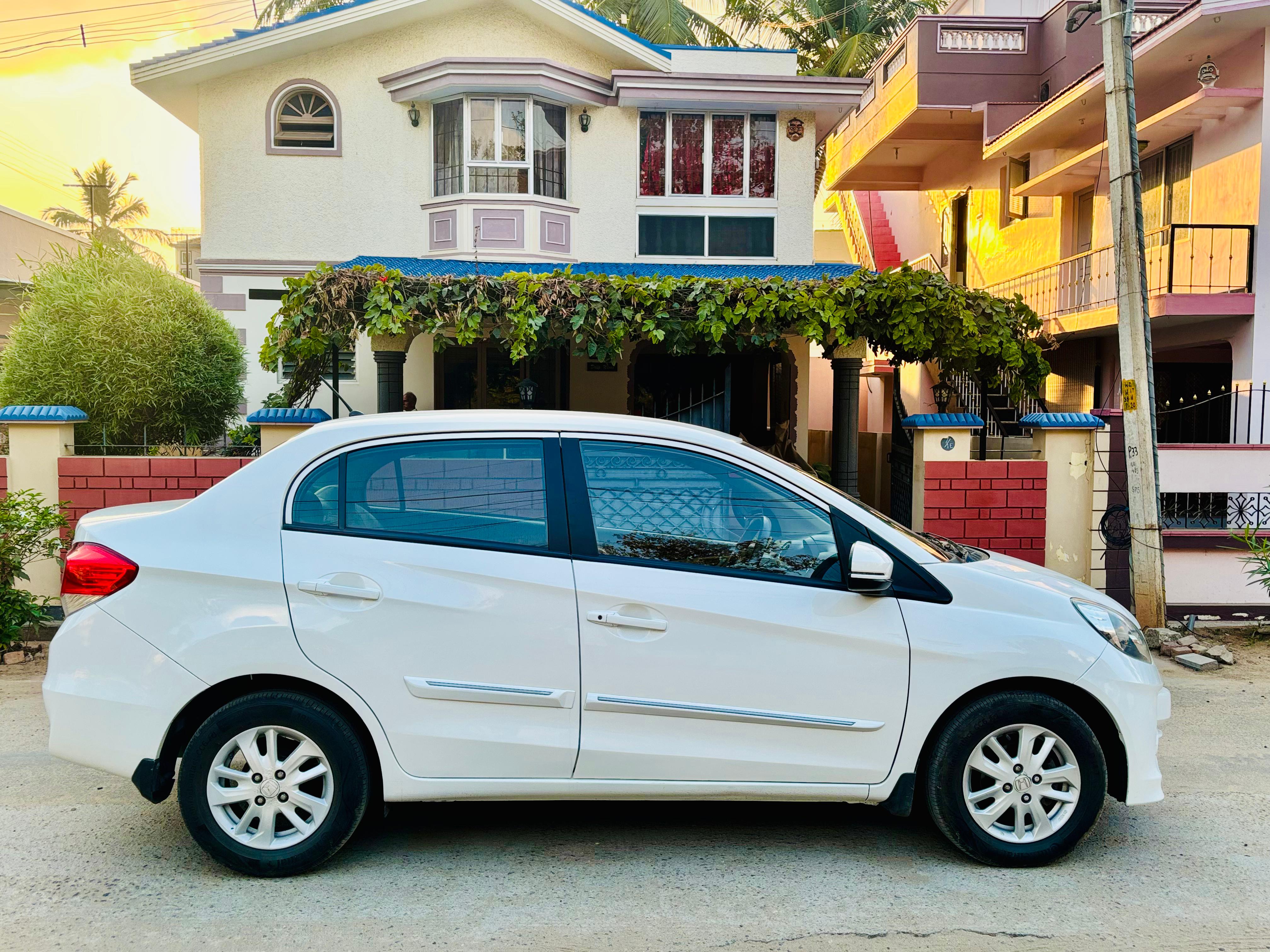 Honda Amaze - Image 6