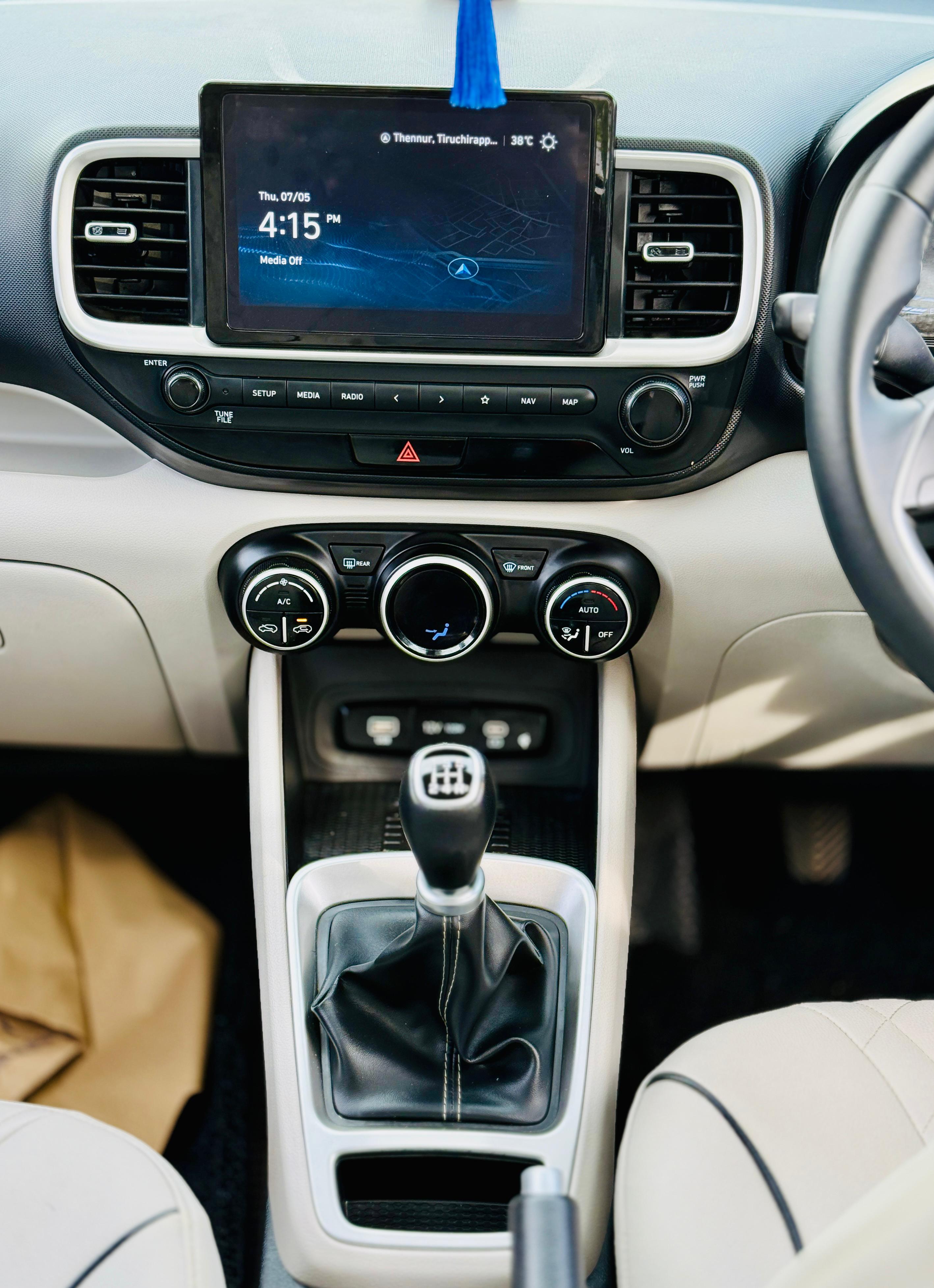 Hyundai Venue - Image 10