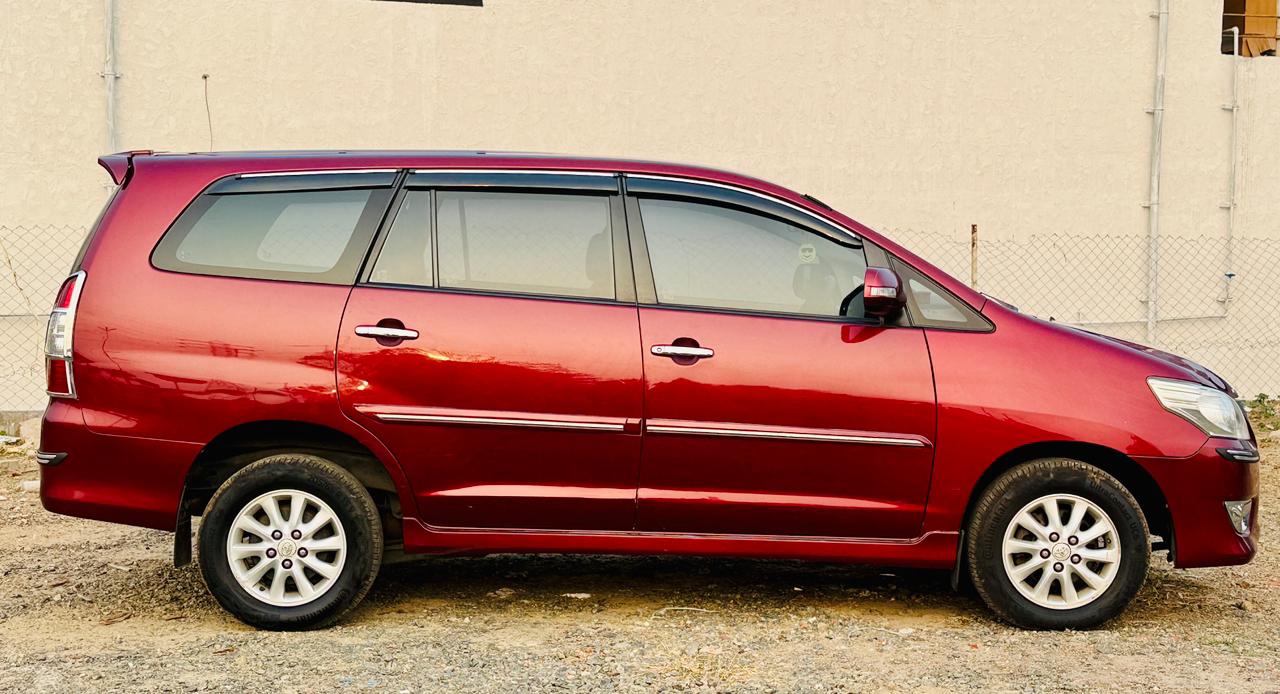 Toyota Innova - Image 5