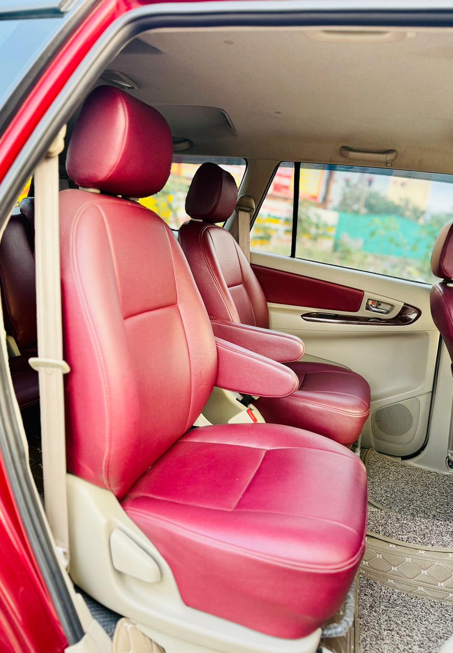 Toyota Innova - Image 4