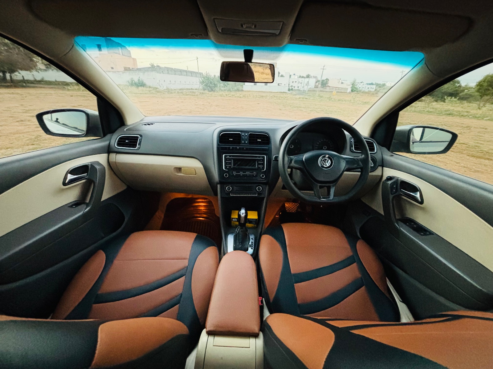 Volkswagen Vento - Image 7