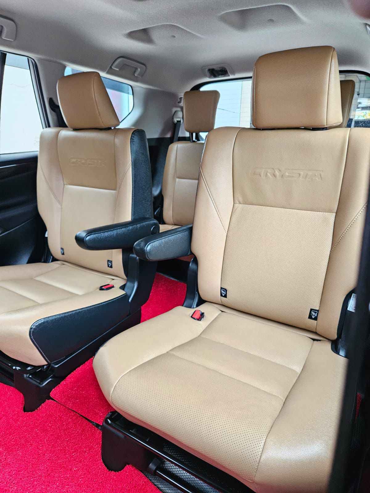 Toyota Innova Crysta - Image 8