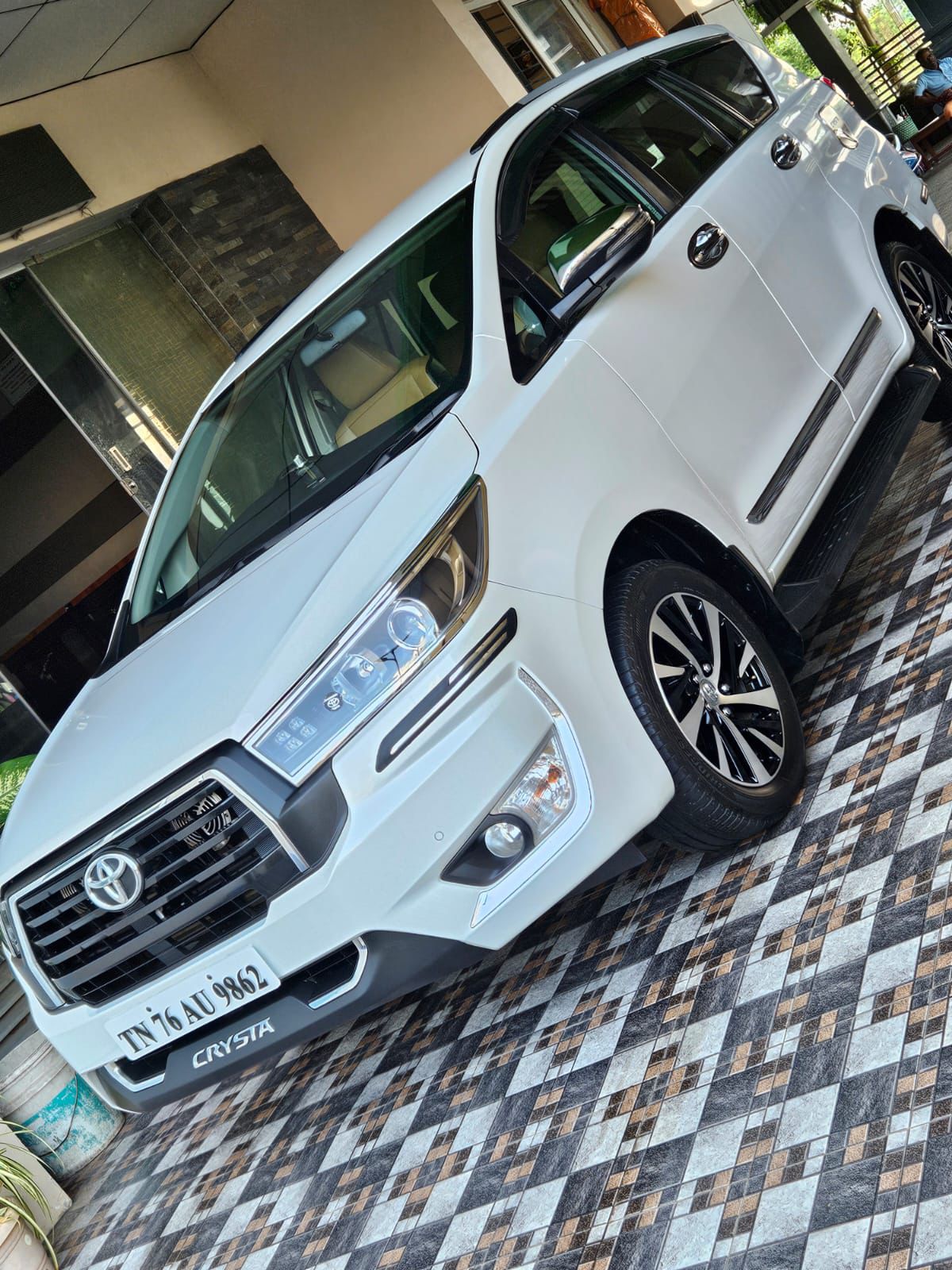 Toyota Innova Crysta - Image 2