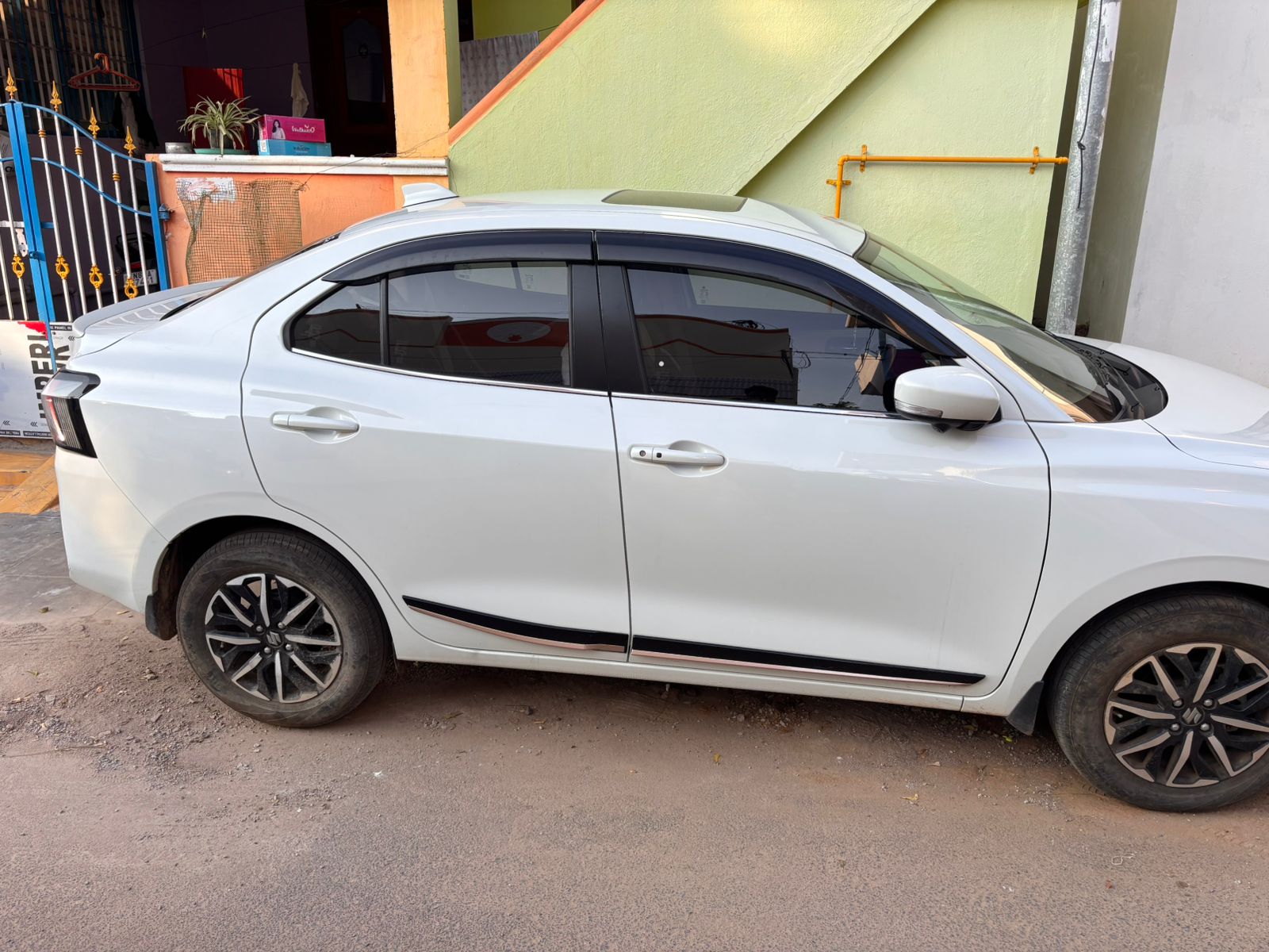 Maruti Suzuki Swift dzire