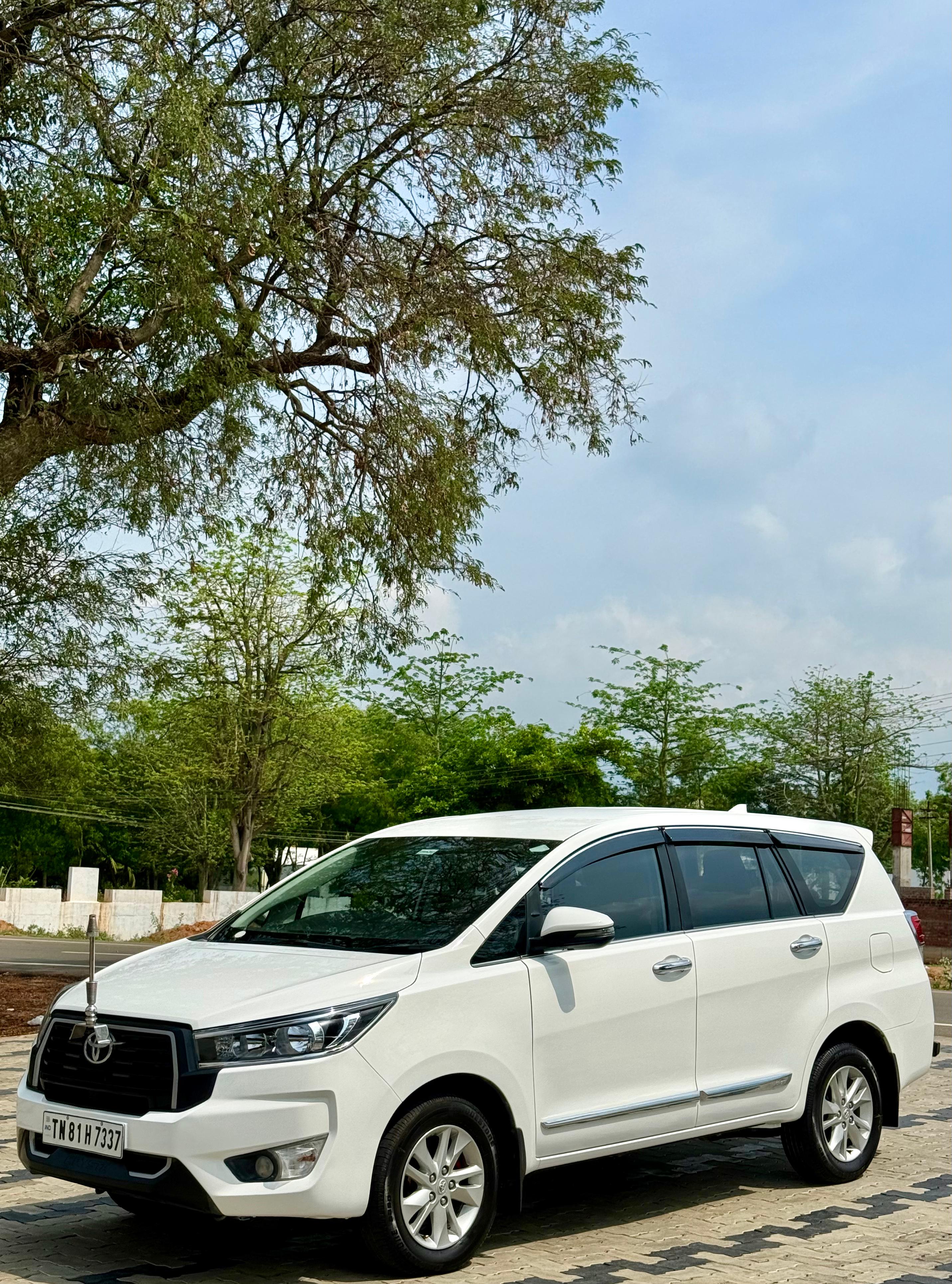 Toyota Innova Crysta - Image 5