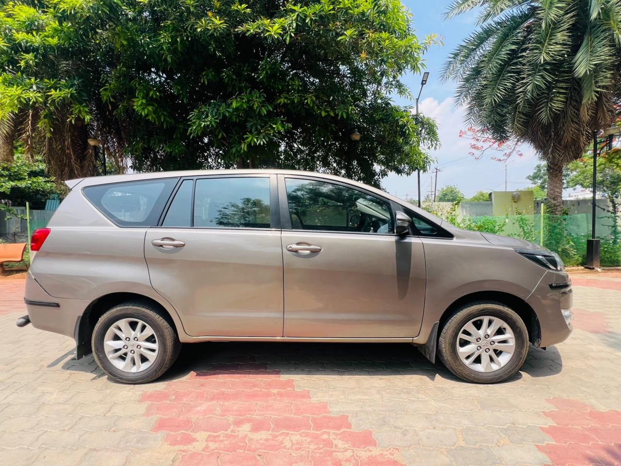 Toyota Innova Crysta - Image 4