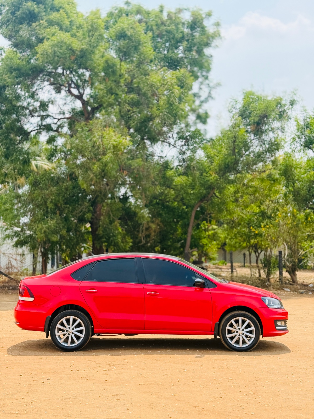 Volkswagen Vento - Image 4