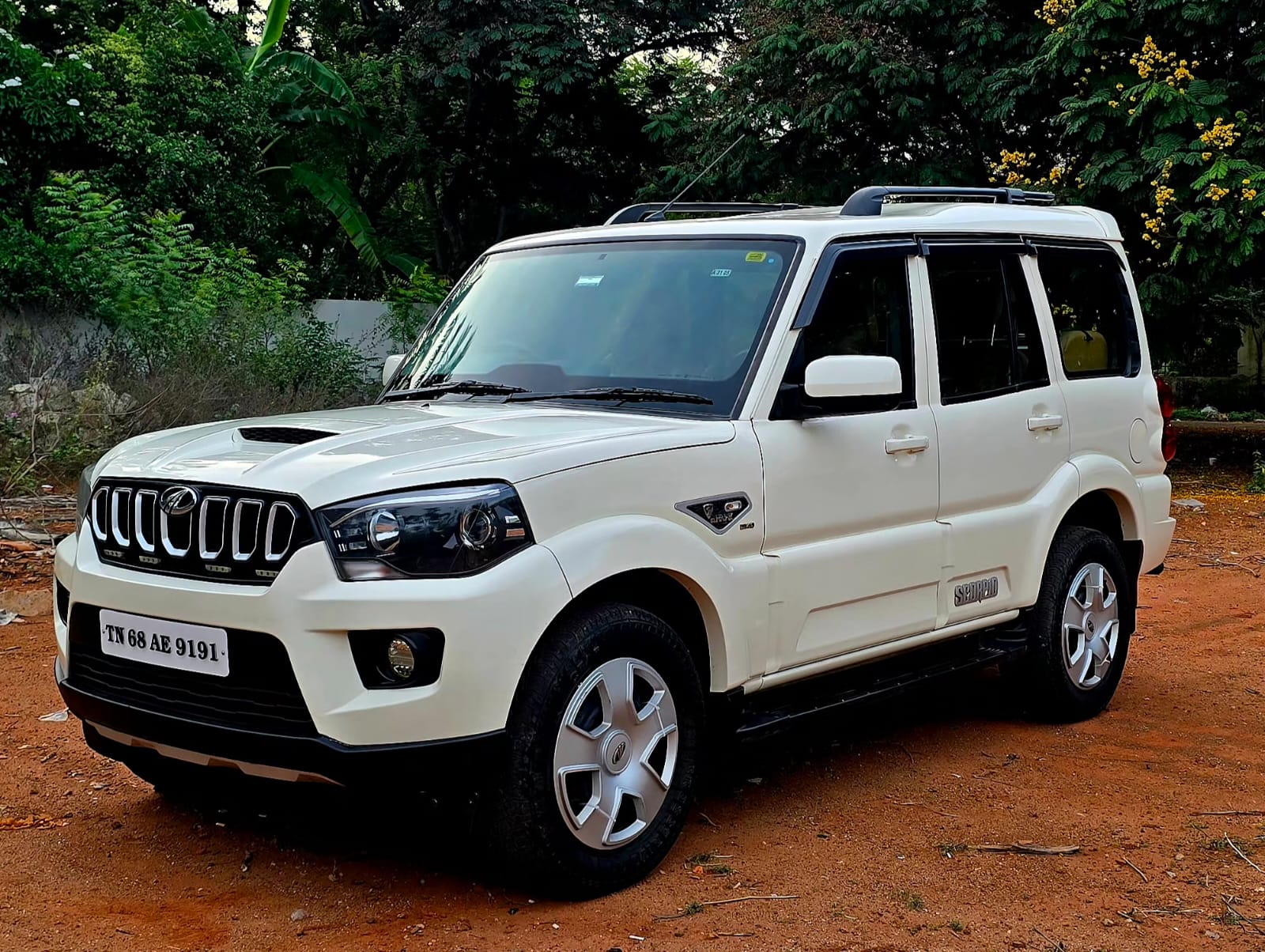 Mahindra Scorpio - Image 2