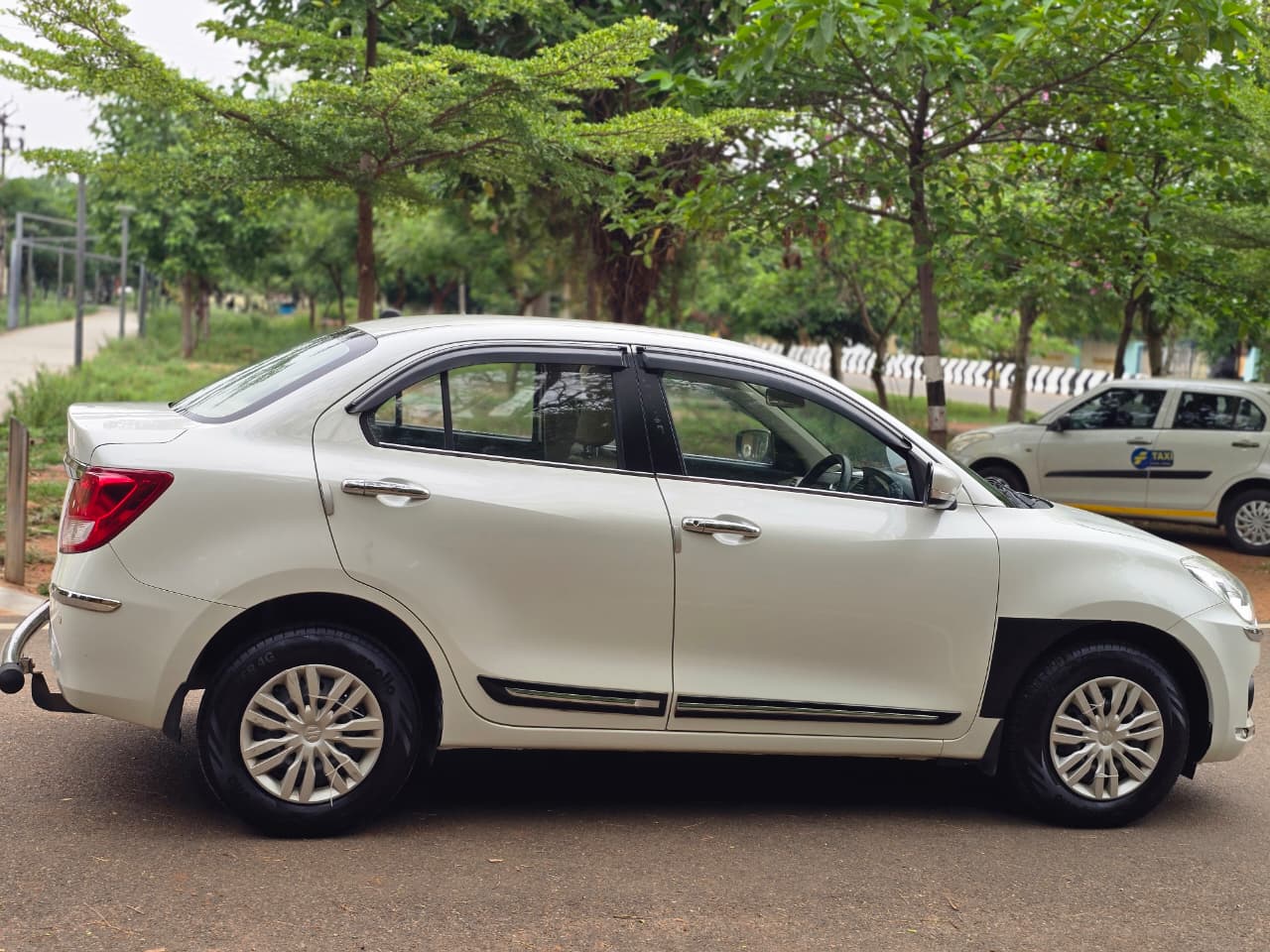 Maruti Suzuki Swift dzire