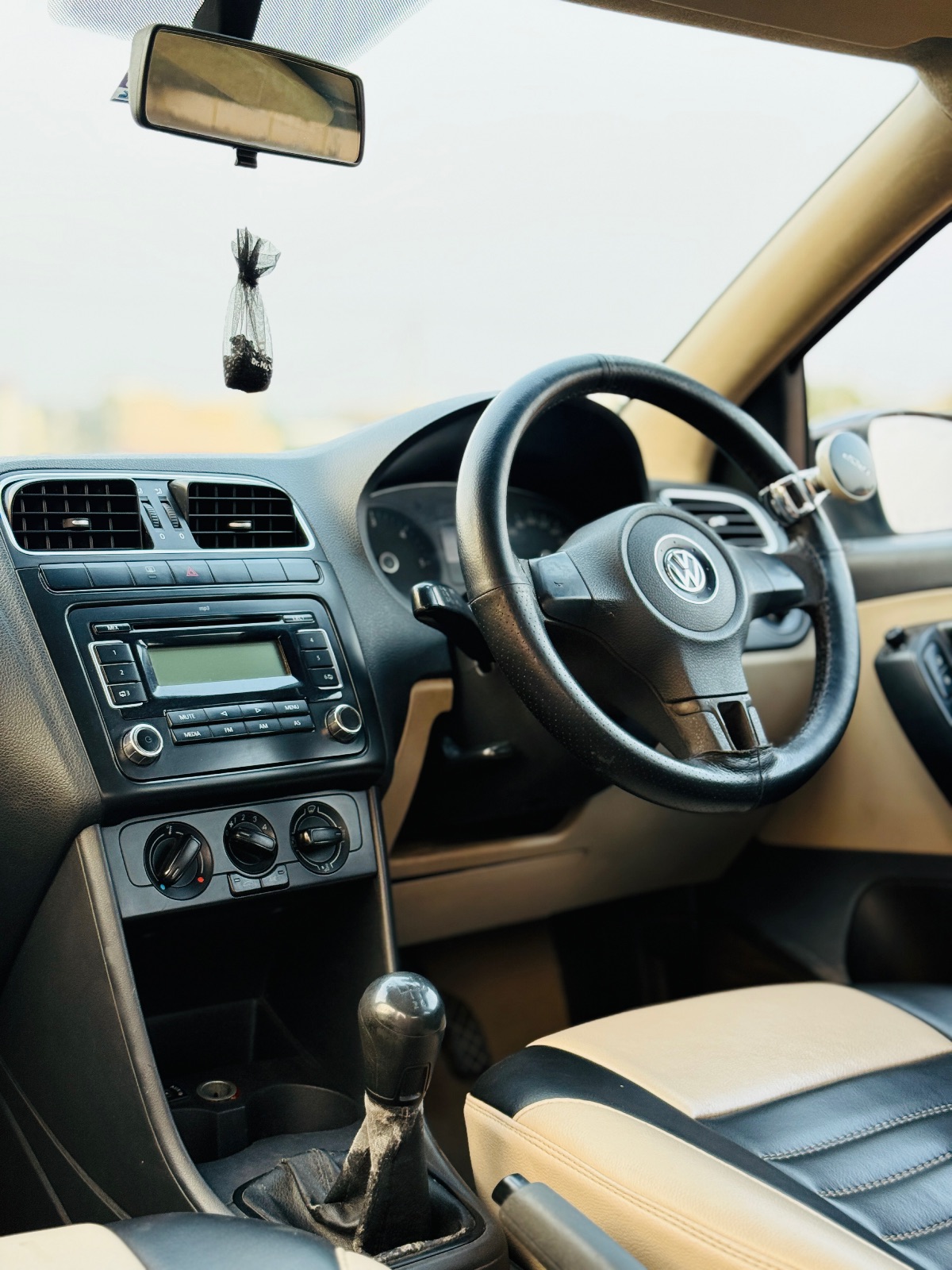 Volkswagen Polo - Image 7