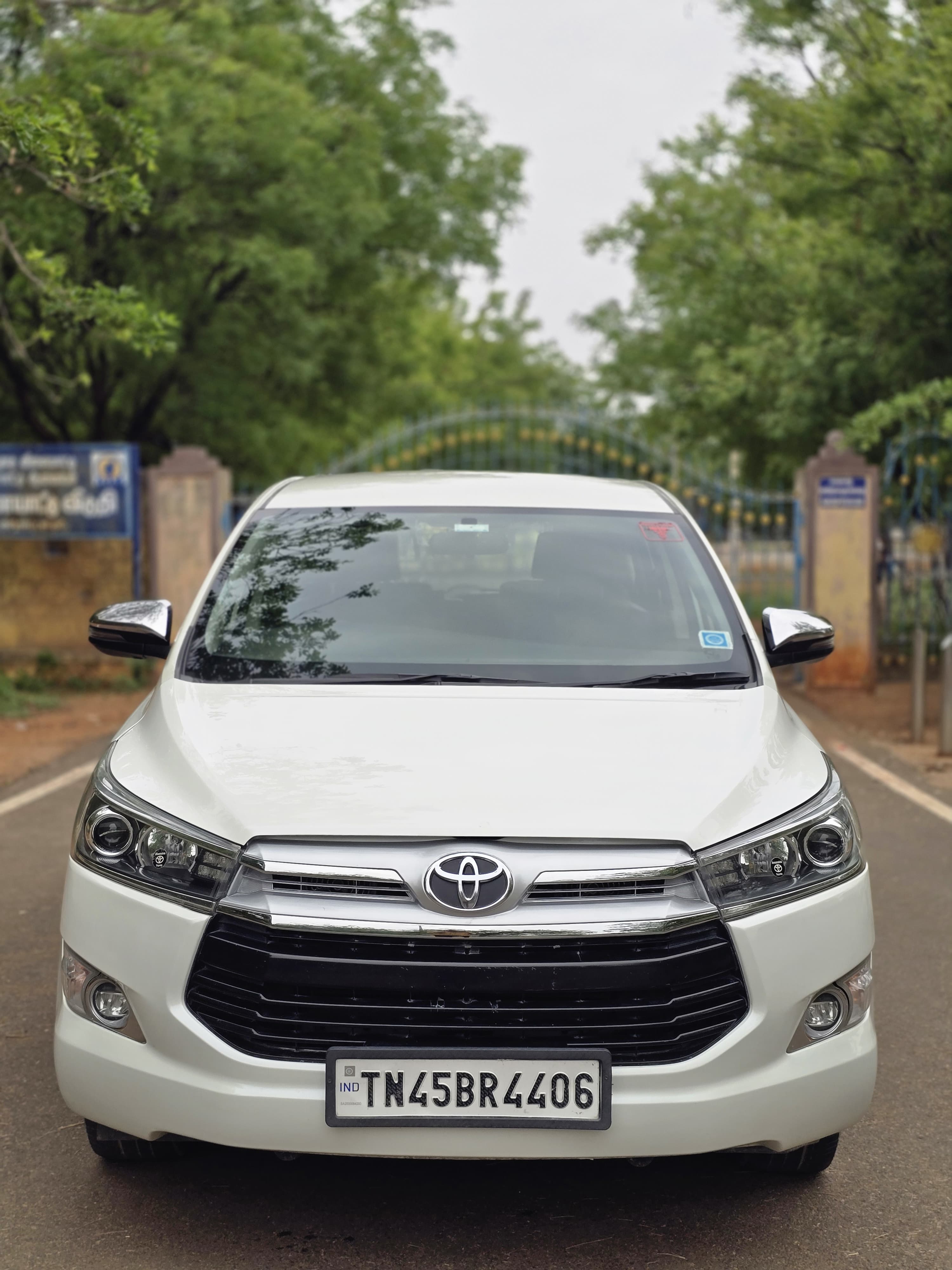 Toyota Innova Crysta