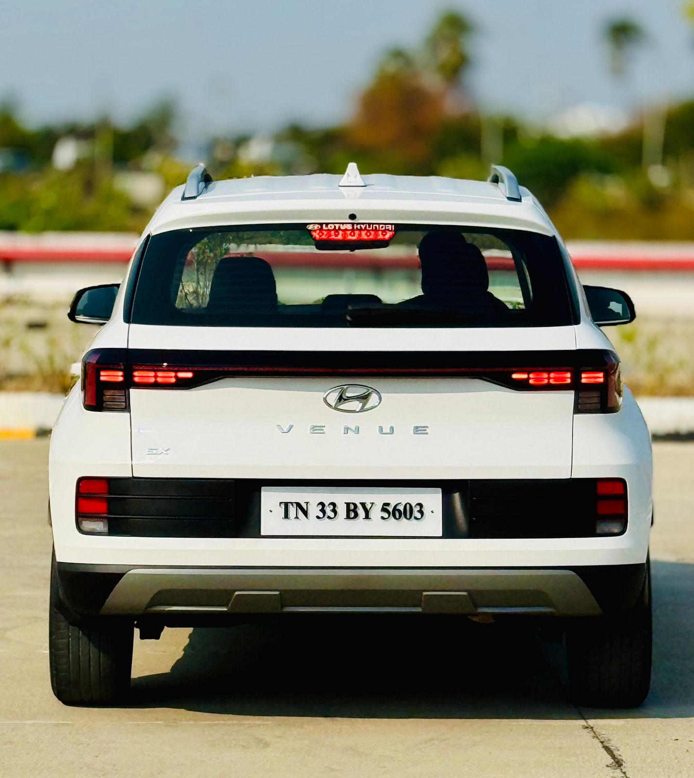 Hyundai Venue - Image 8
