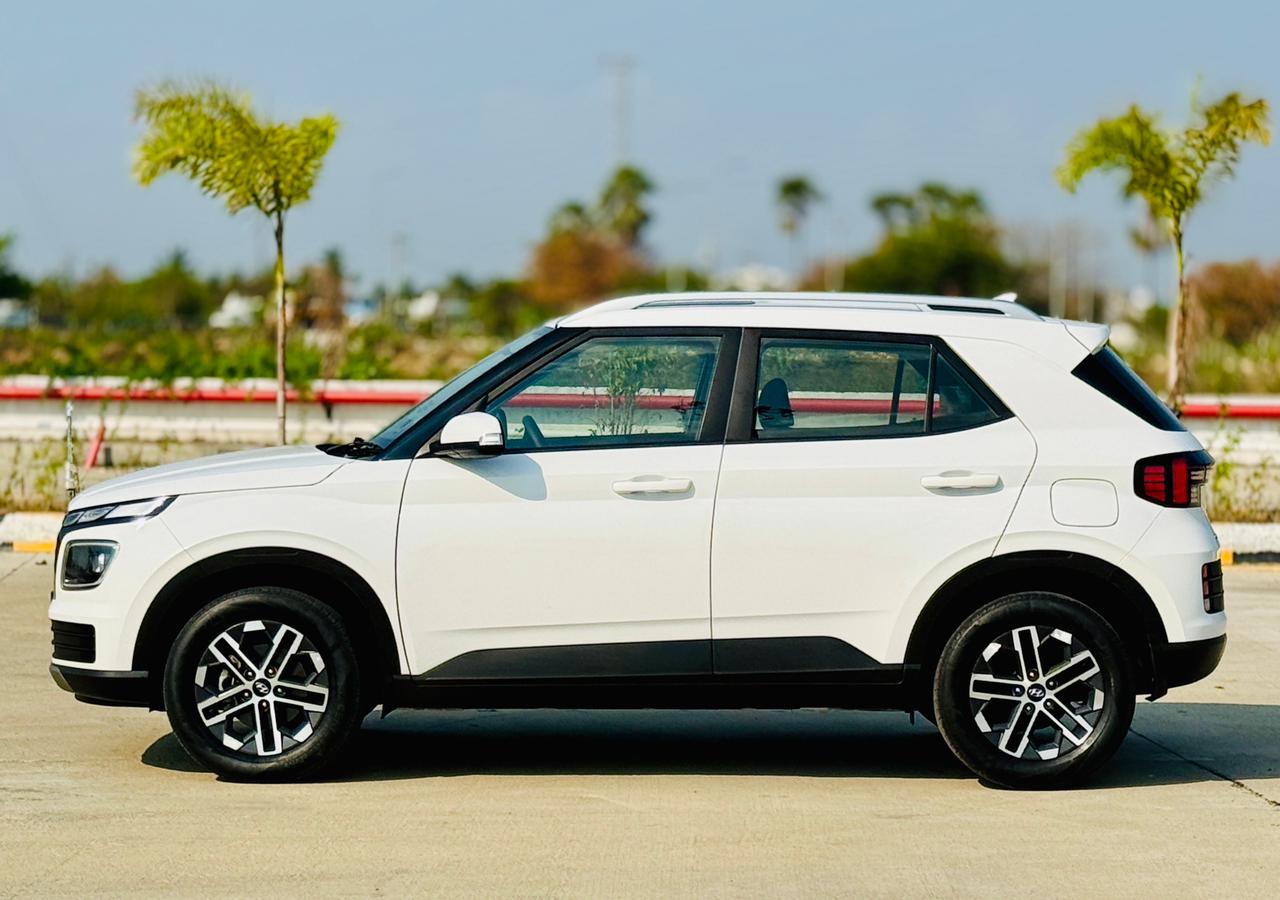 Hyundai Venue - Image 5