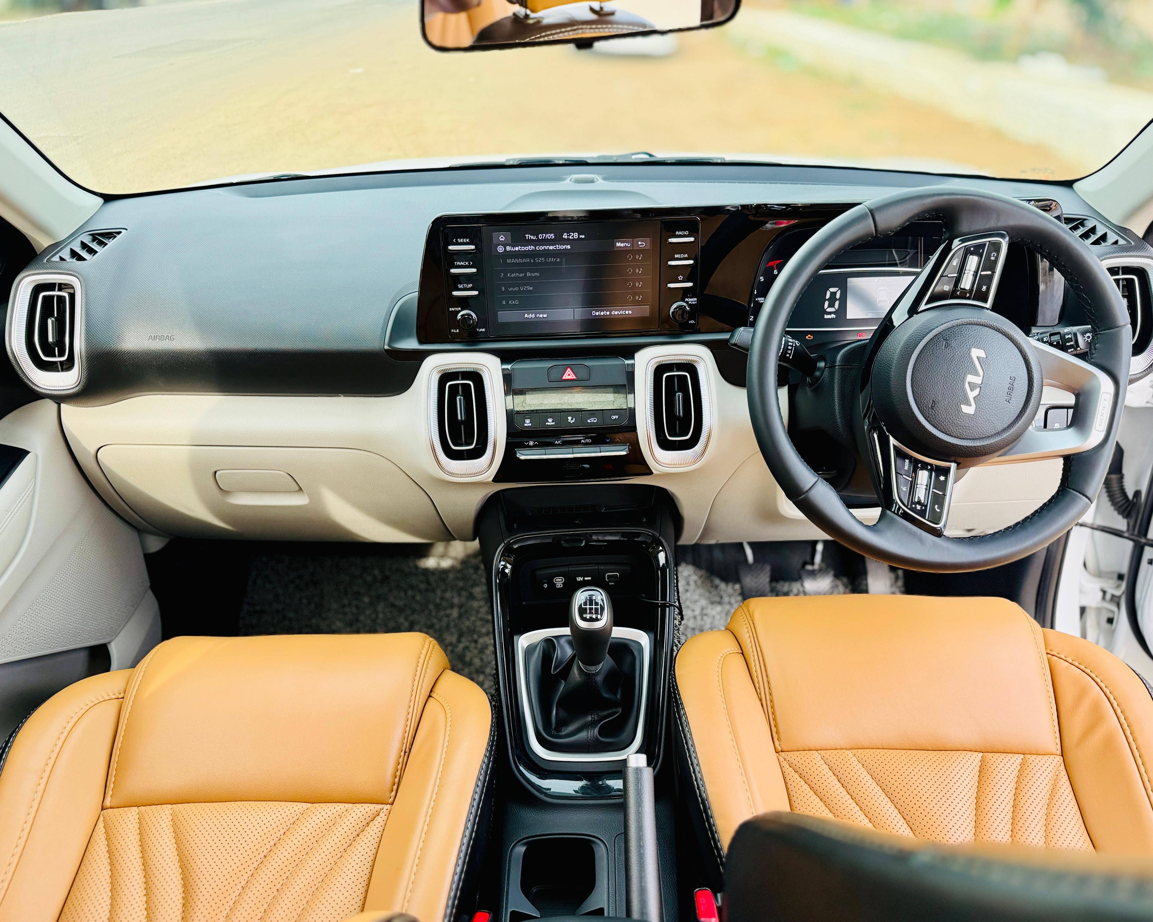 Kia Sonet - Image 4