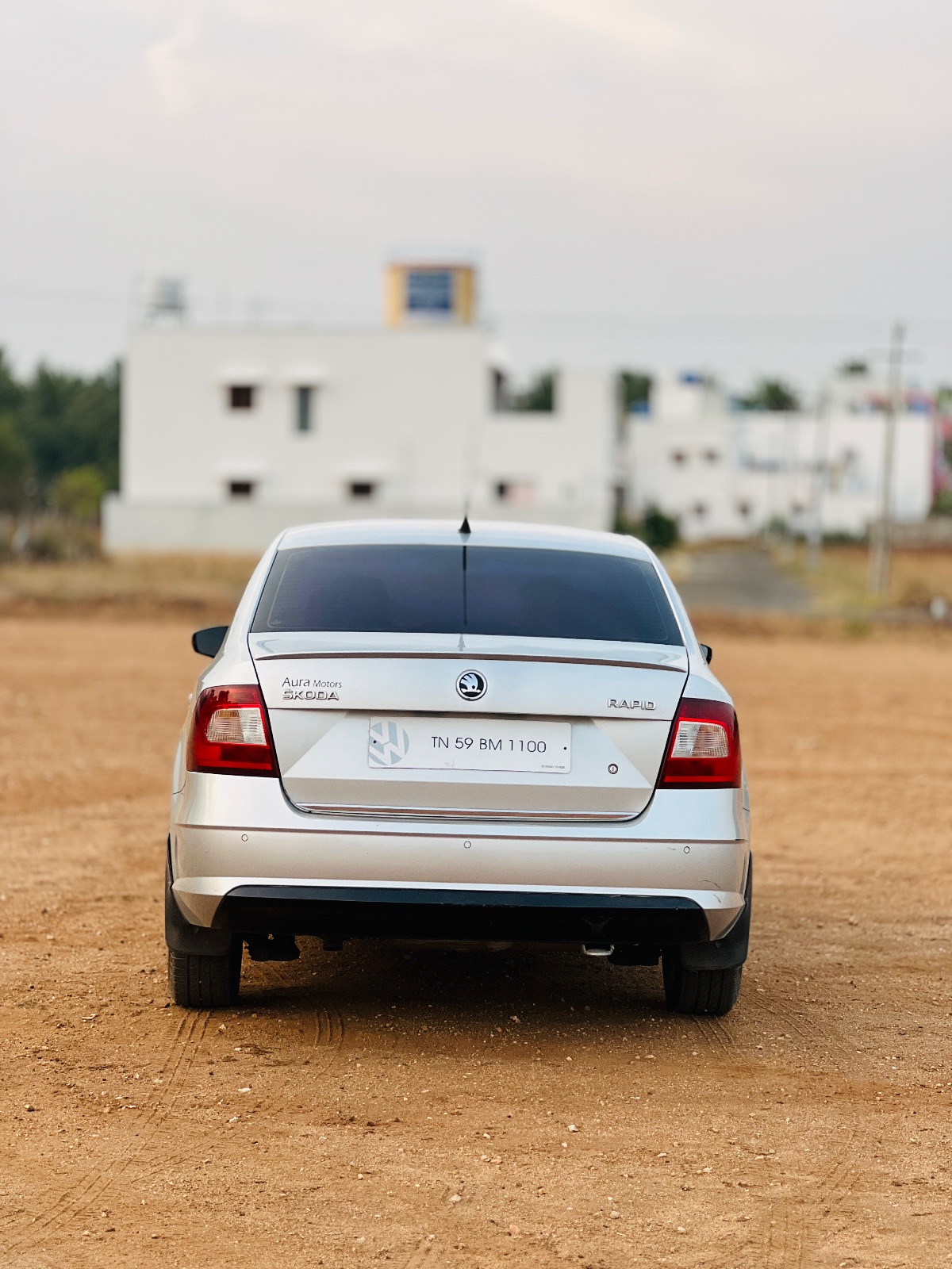 Skoda Rapid - Image 2
