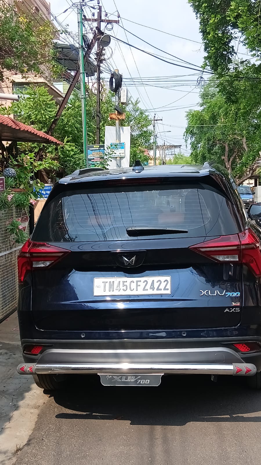 Mahindra XUV700 - Image 2