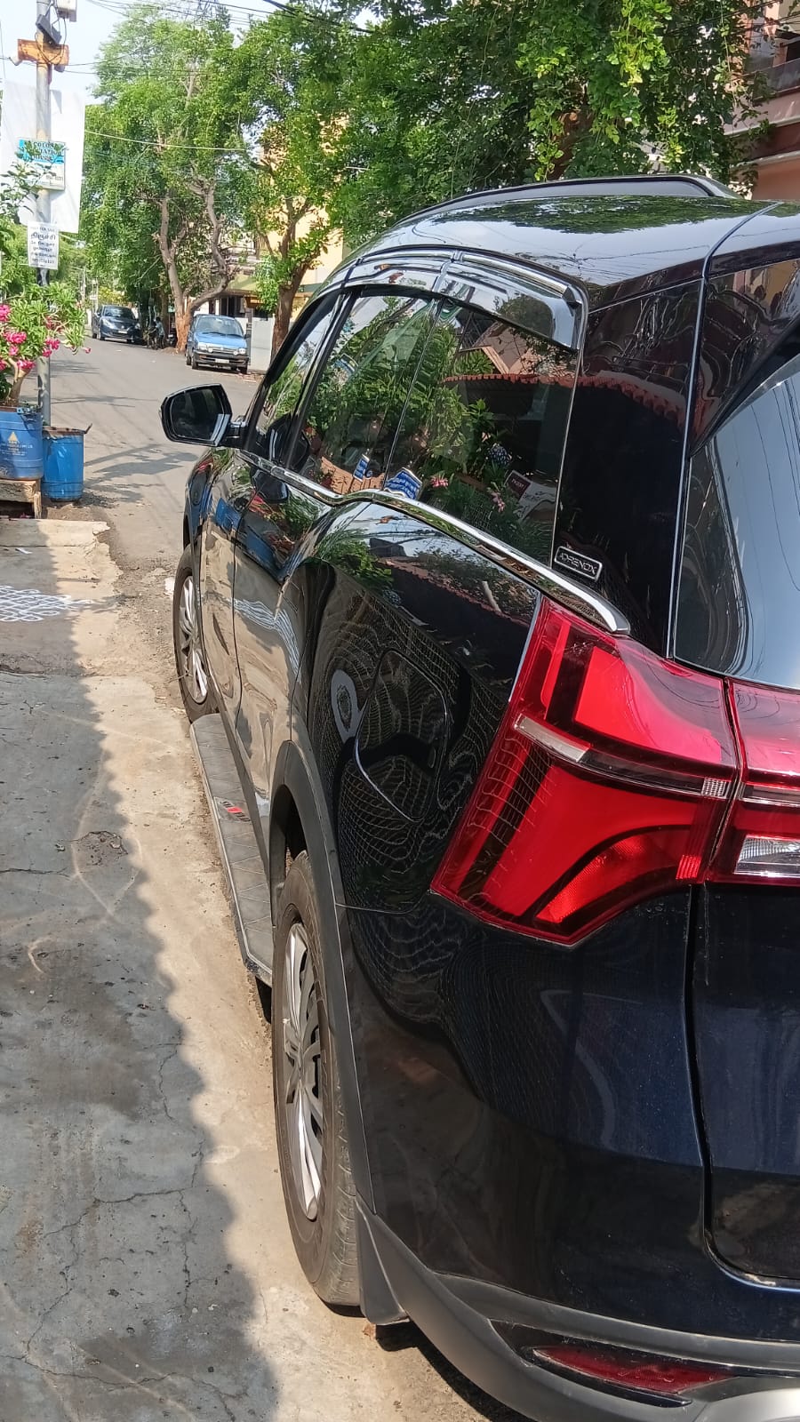 Mahindra XUV700 - Image 3