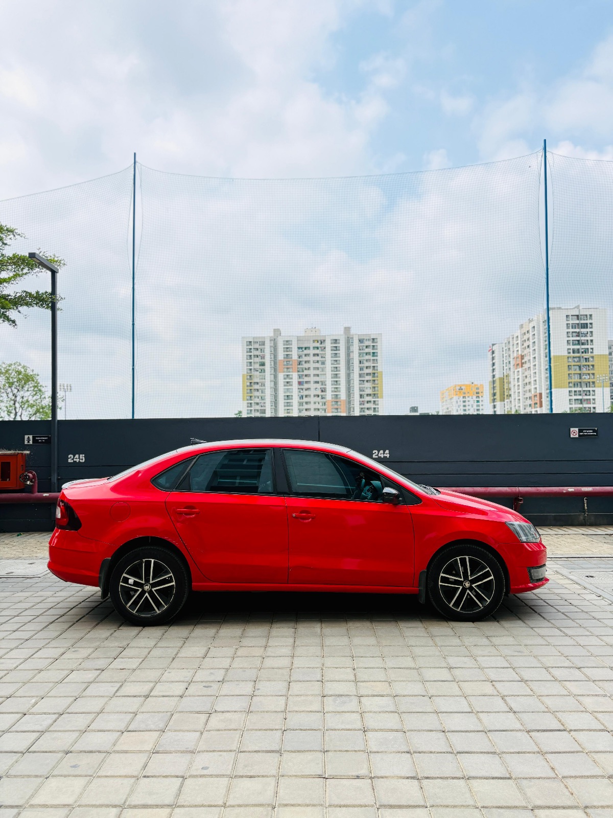 Skoda Rapid - Image 5