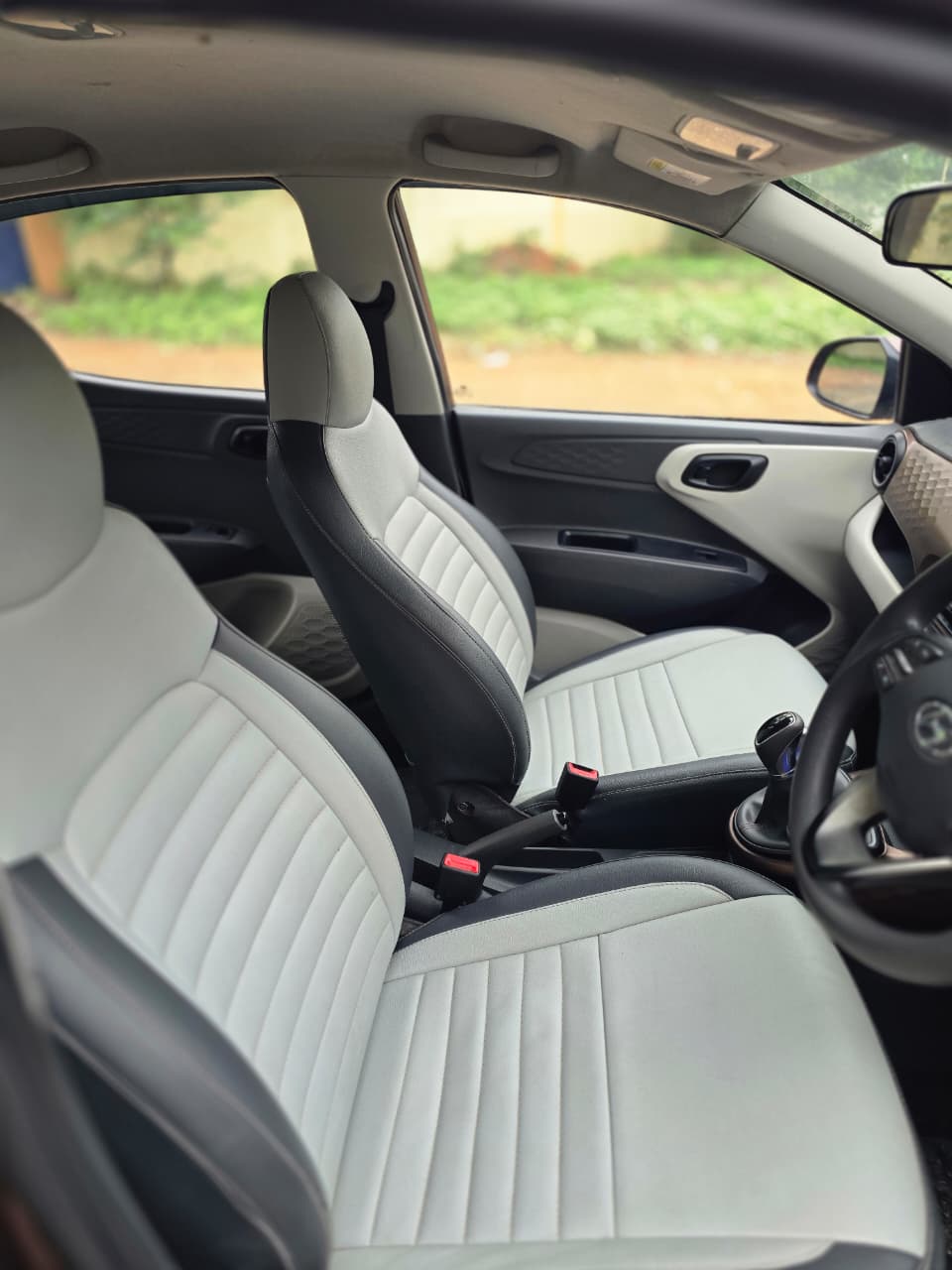 Hyundai Aura - Image 5