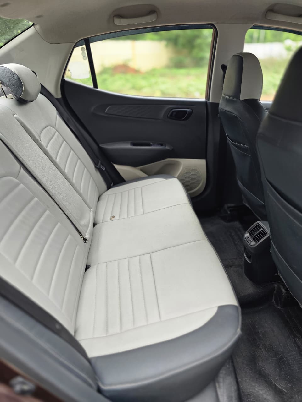 Hyundai Aura - Image 6