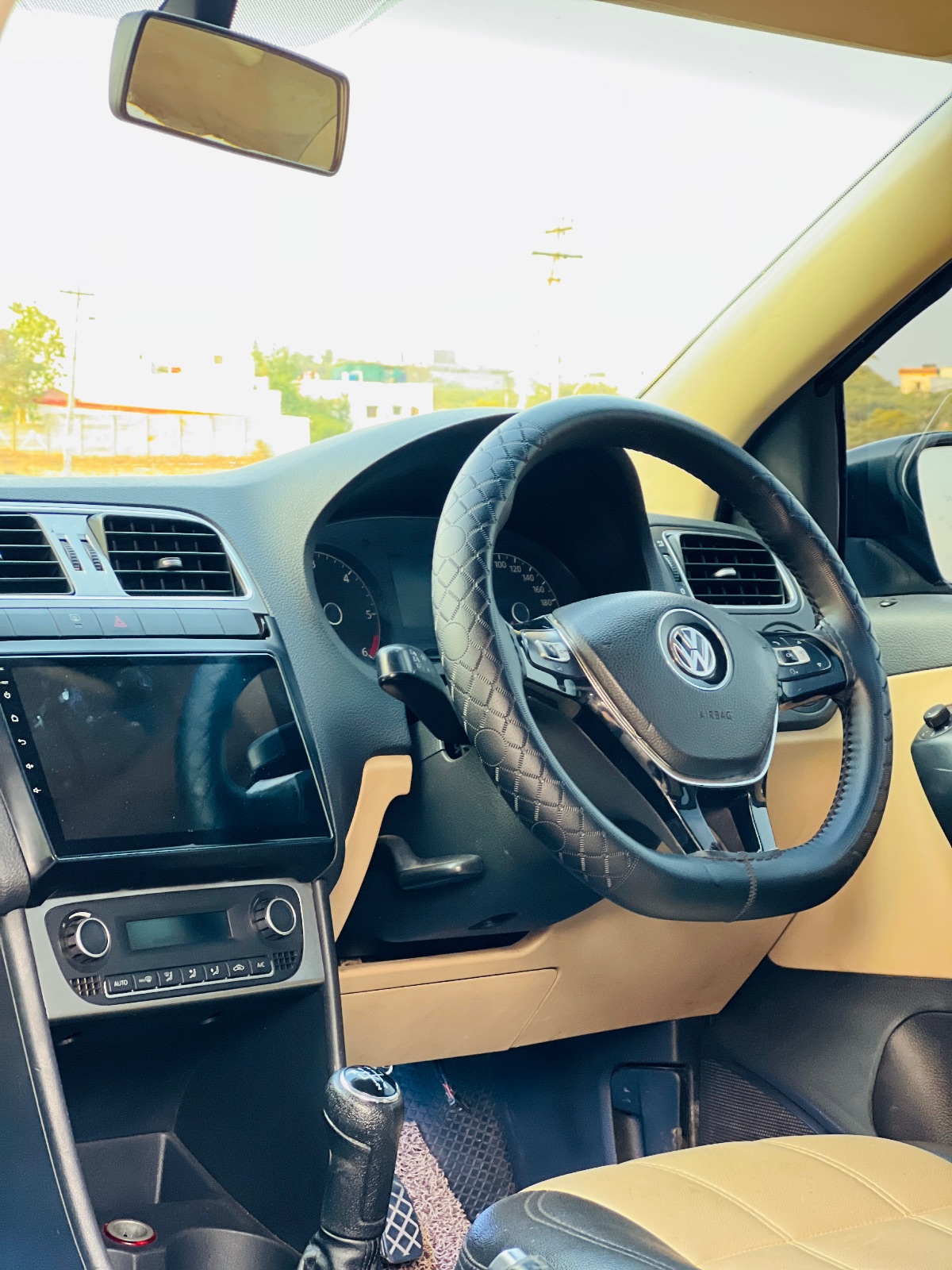 Volkswagen Polo - Image 8
