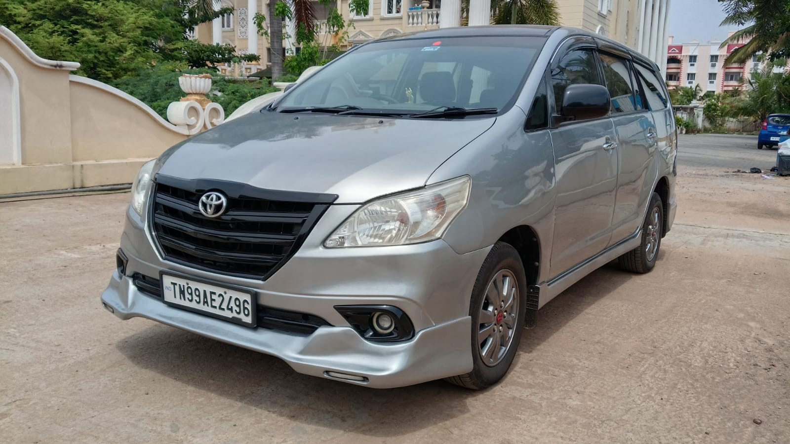Toyota Innova - Image 5