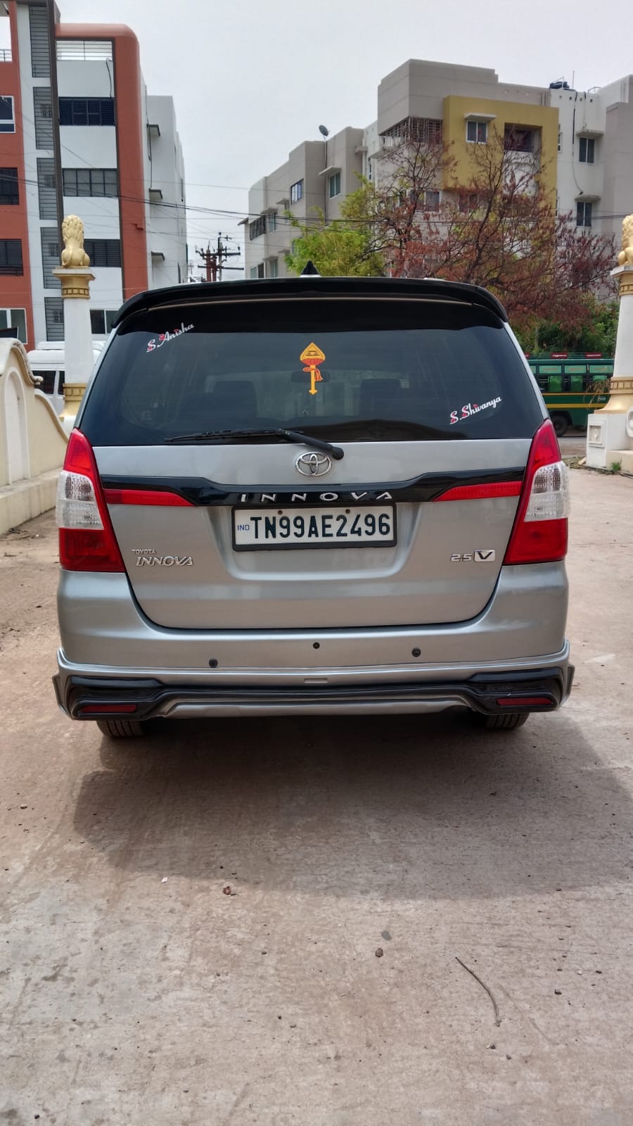 Toyota Innova - Image 2