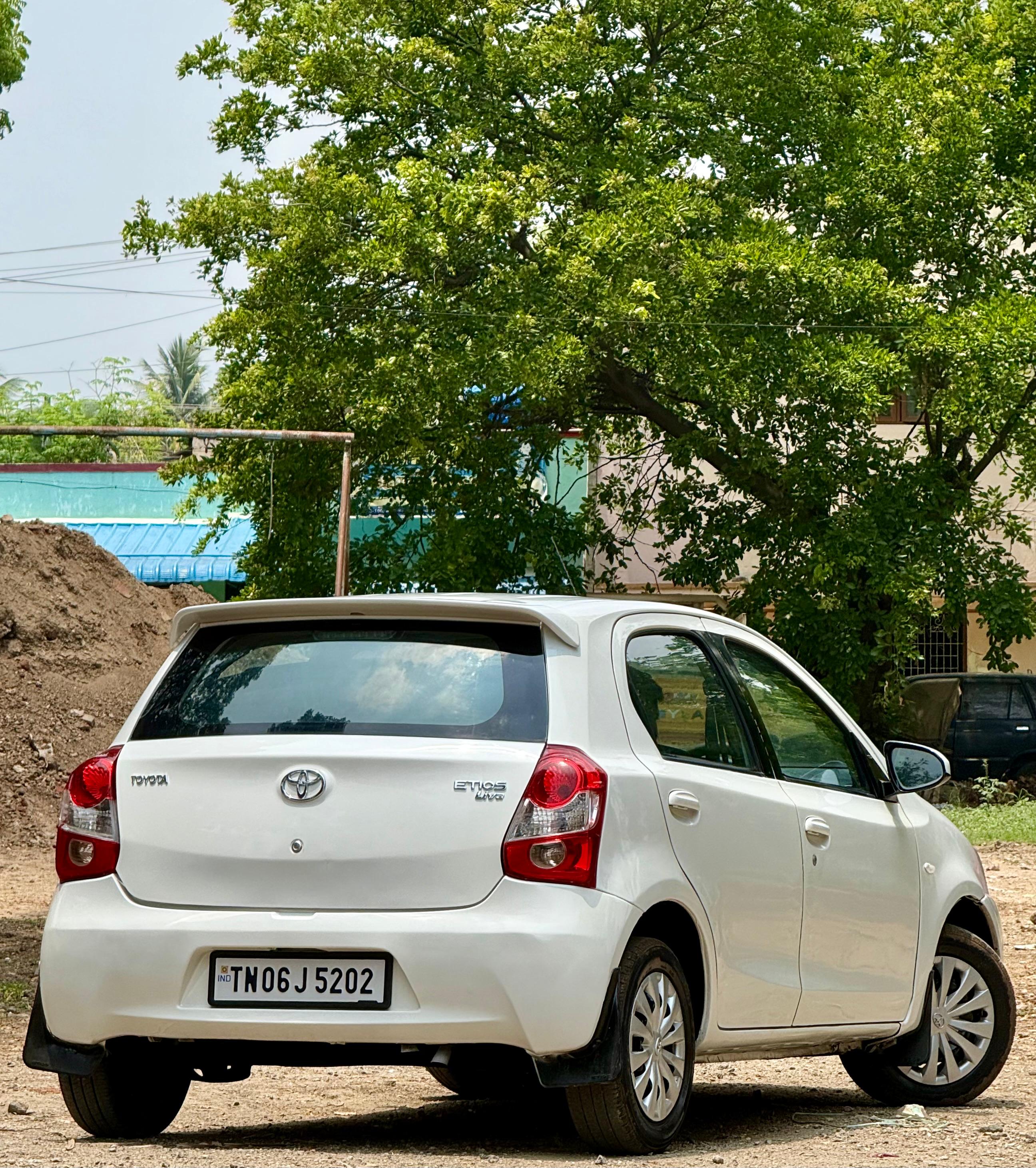 Toyota Etios Liva - Image 6