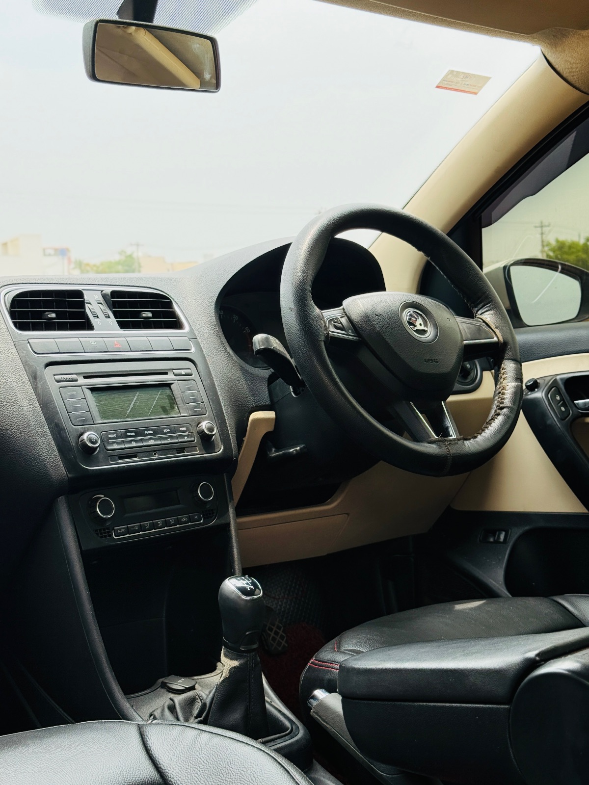 Skoda Rapid - Image 2