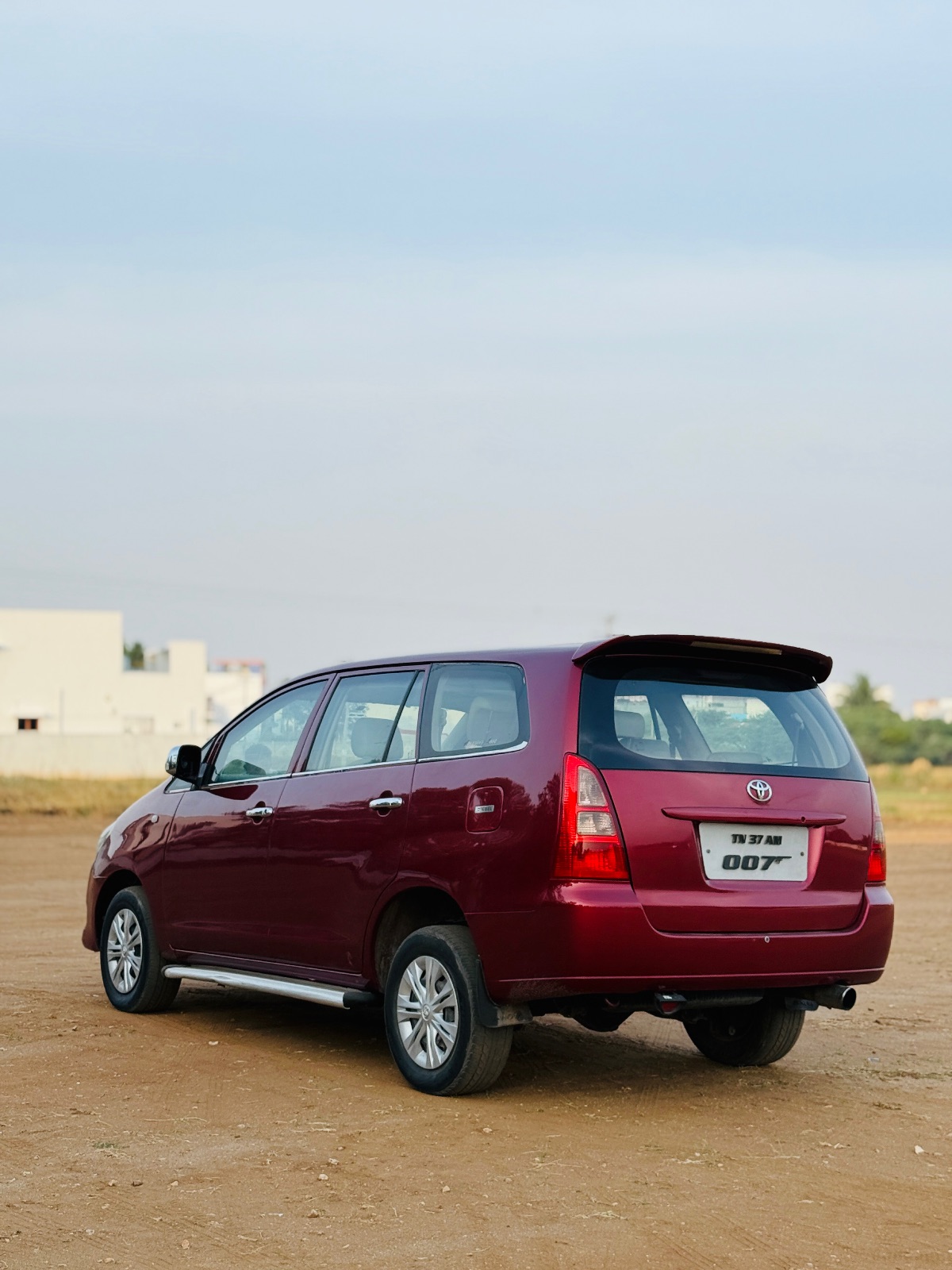 Toyota Innova - Image 8