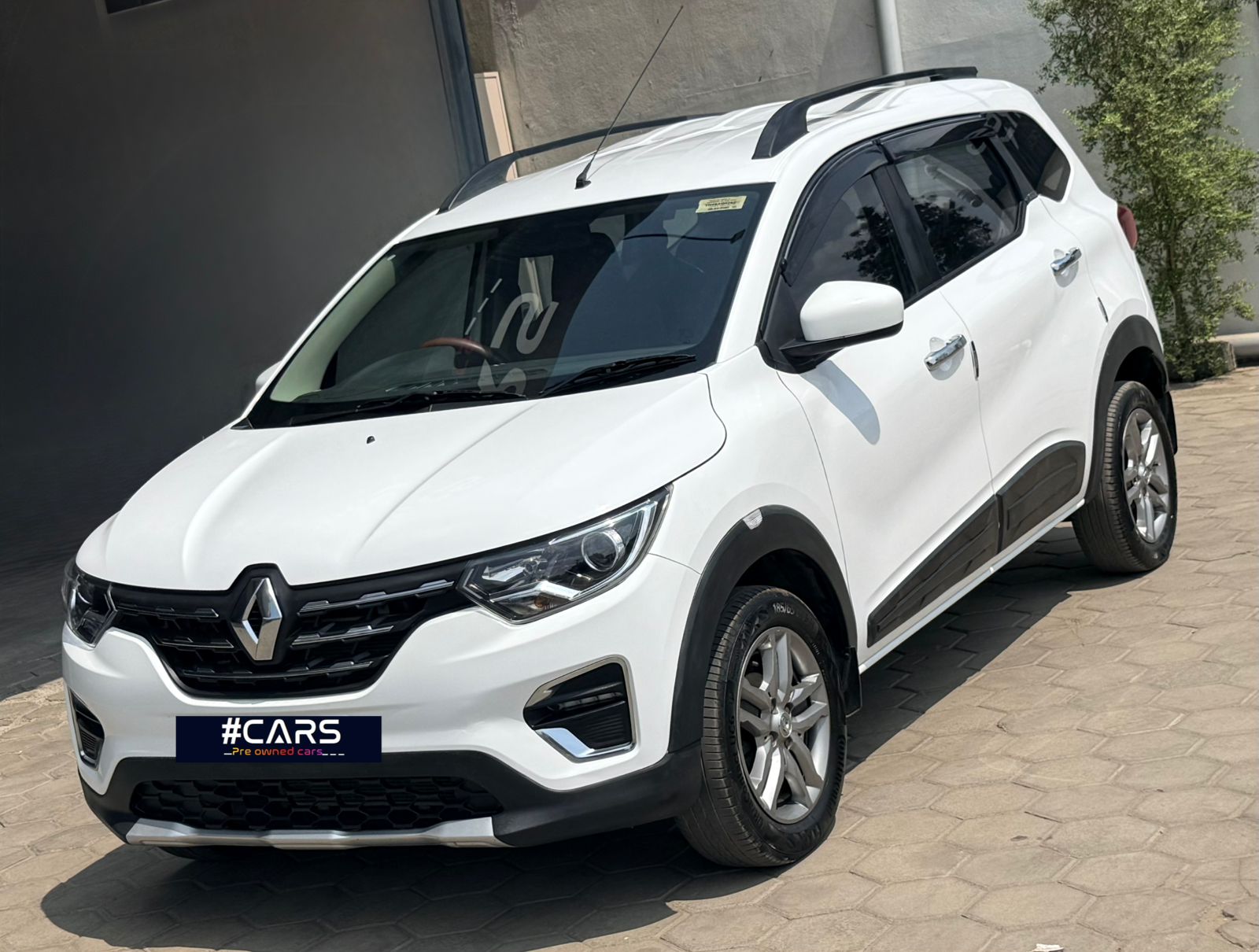 Renault Triber - Image 1