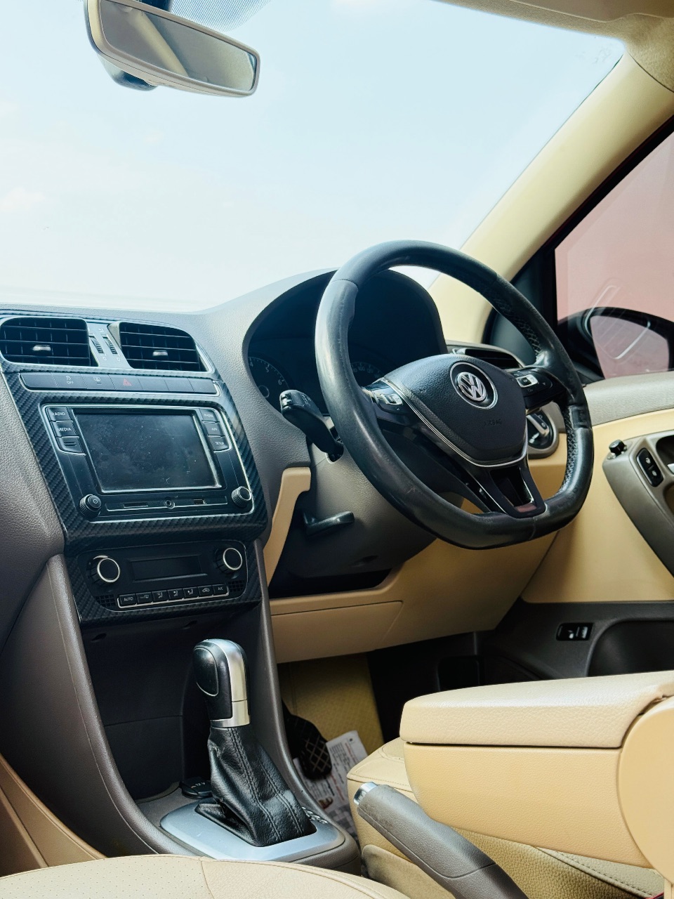 Volkswagen Vento - Image 6