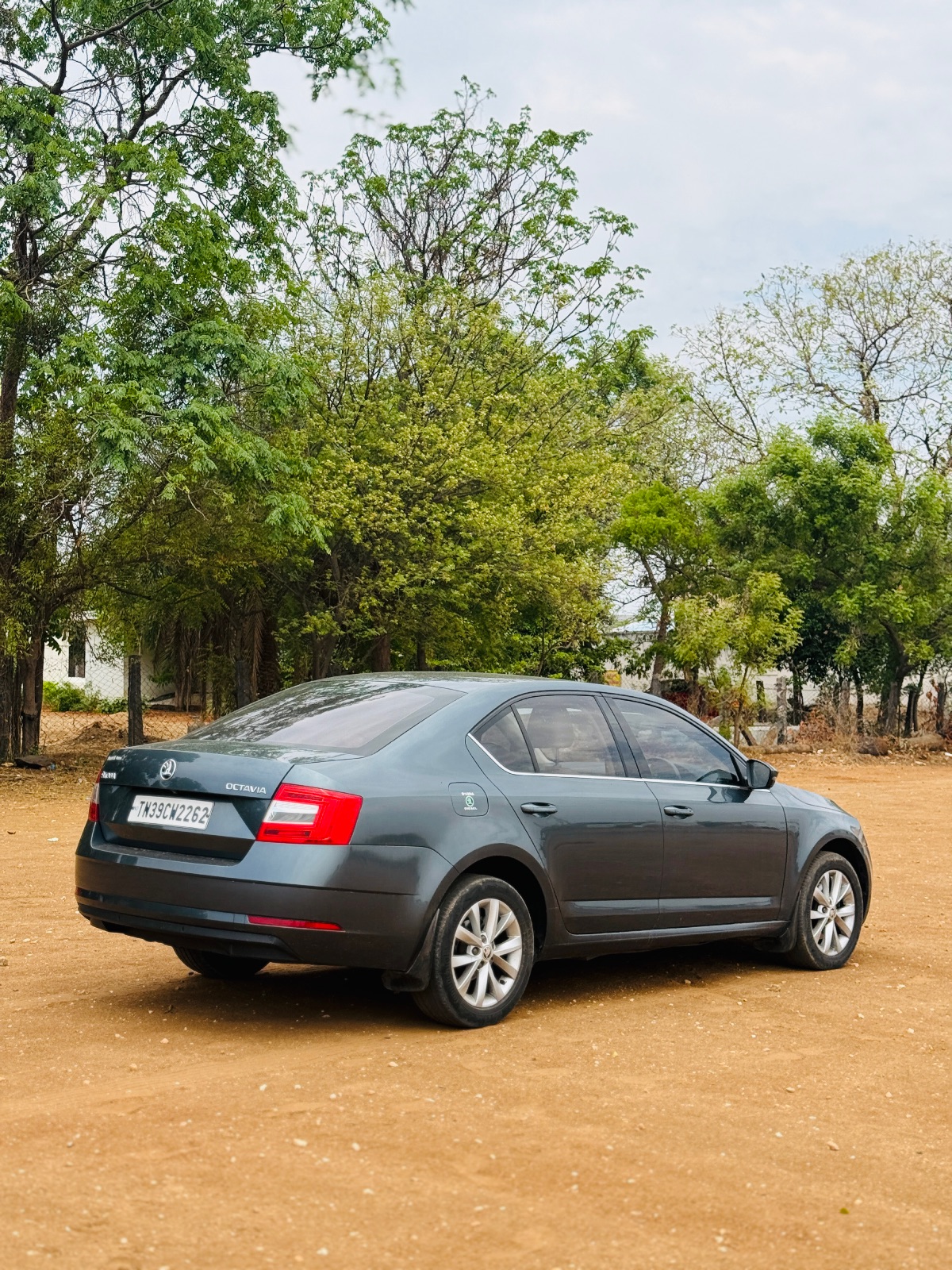 Skoda Rapid - Image 9