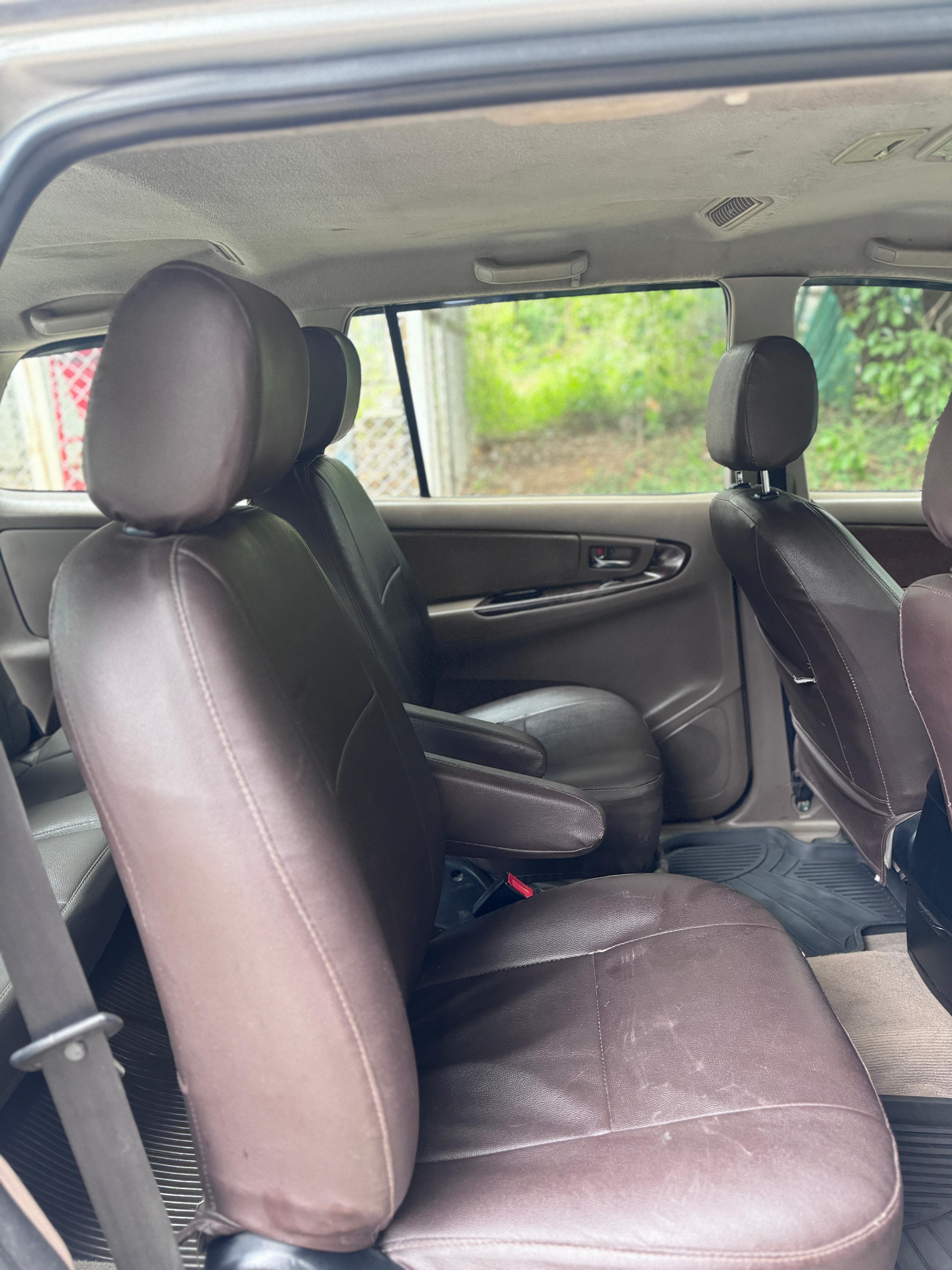 Toyota Innova - Image 8