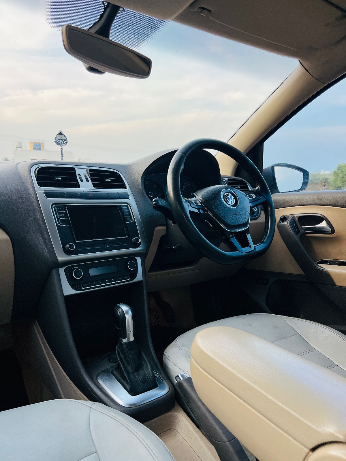 Volkswagen Vento - Image 4
