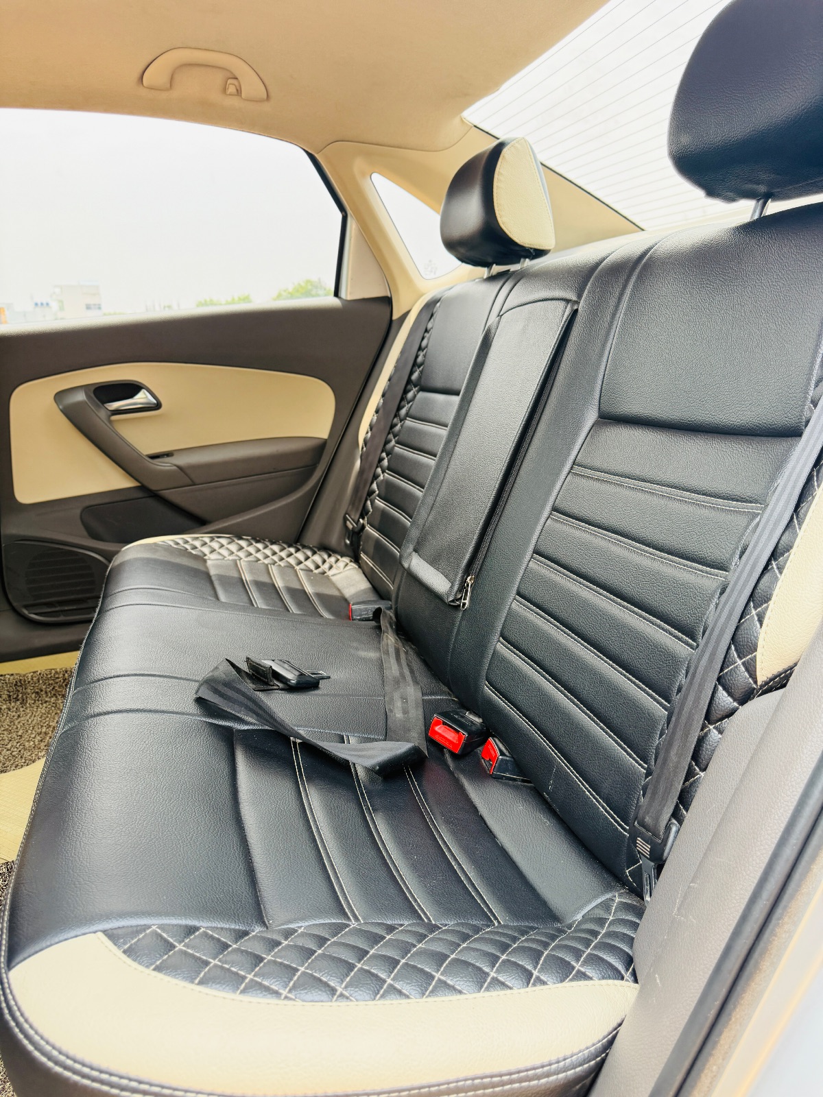 Volkswagen Vento - Image 4
