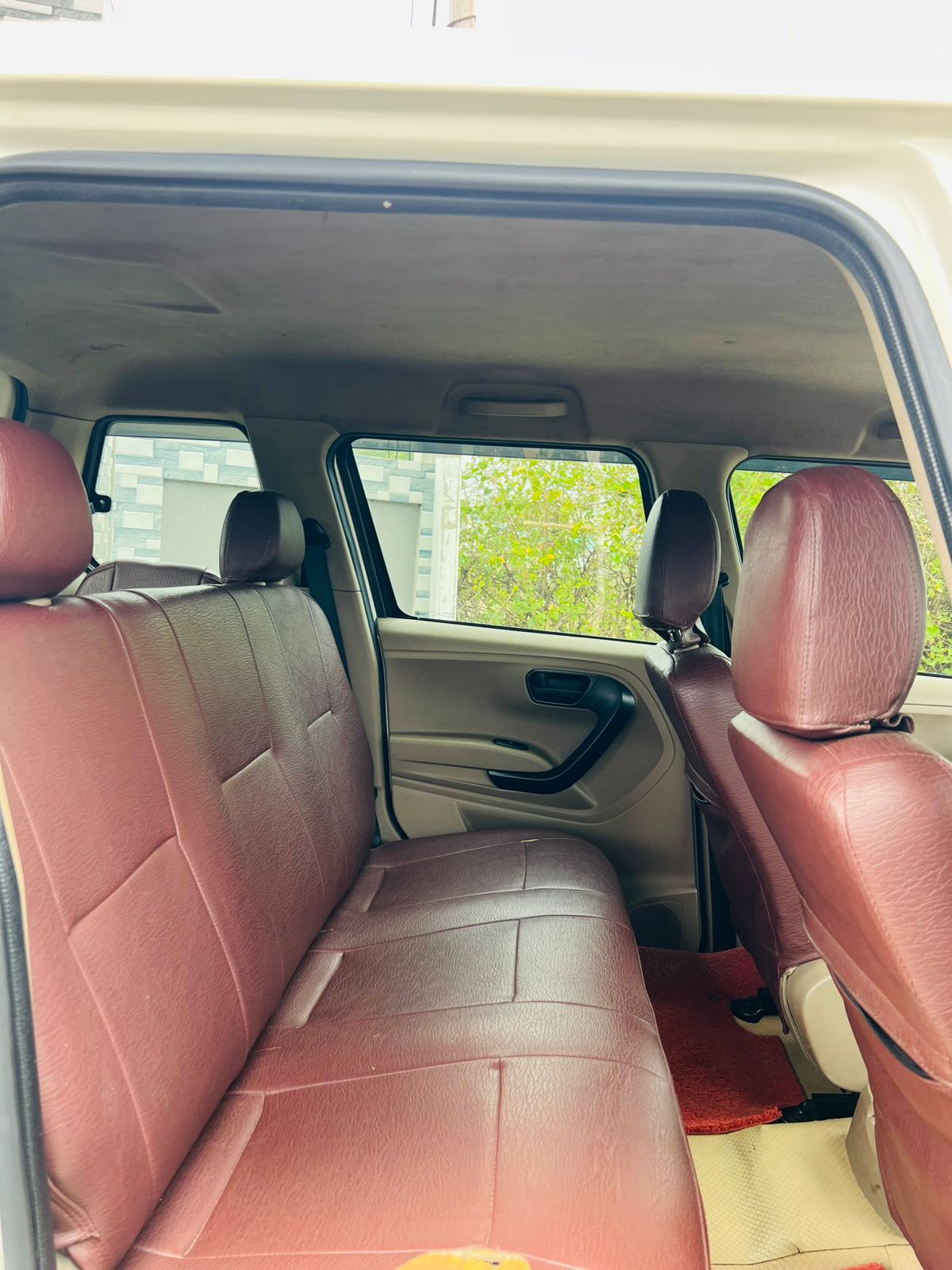 Mahindra Bolero Neo - Image 9