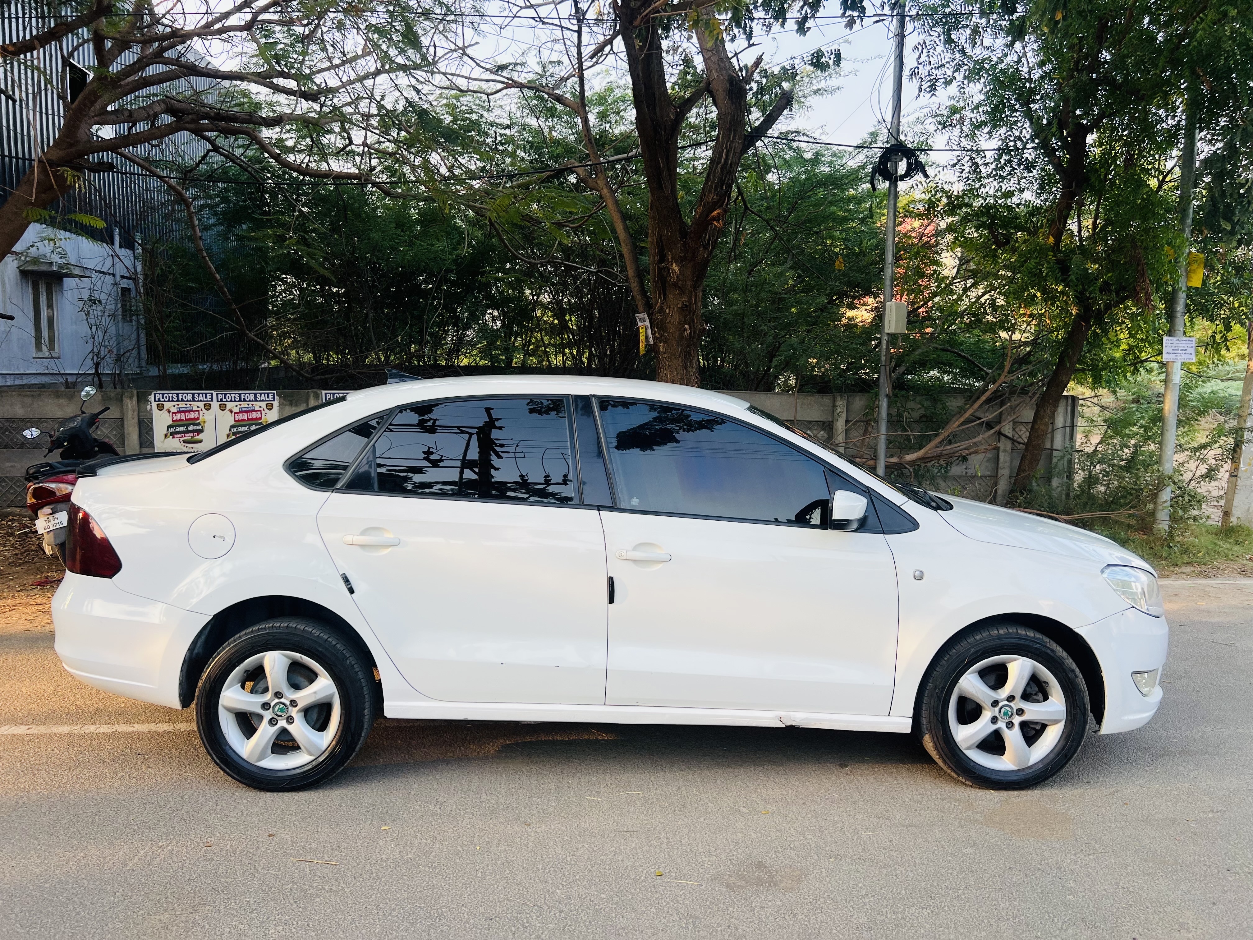 Skoda Rapid - Image 3