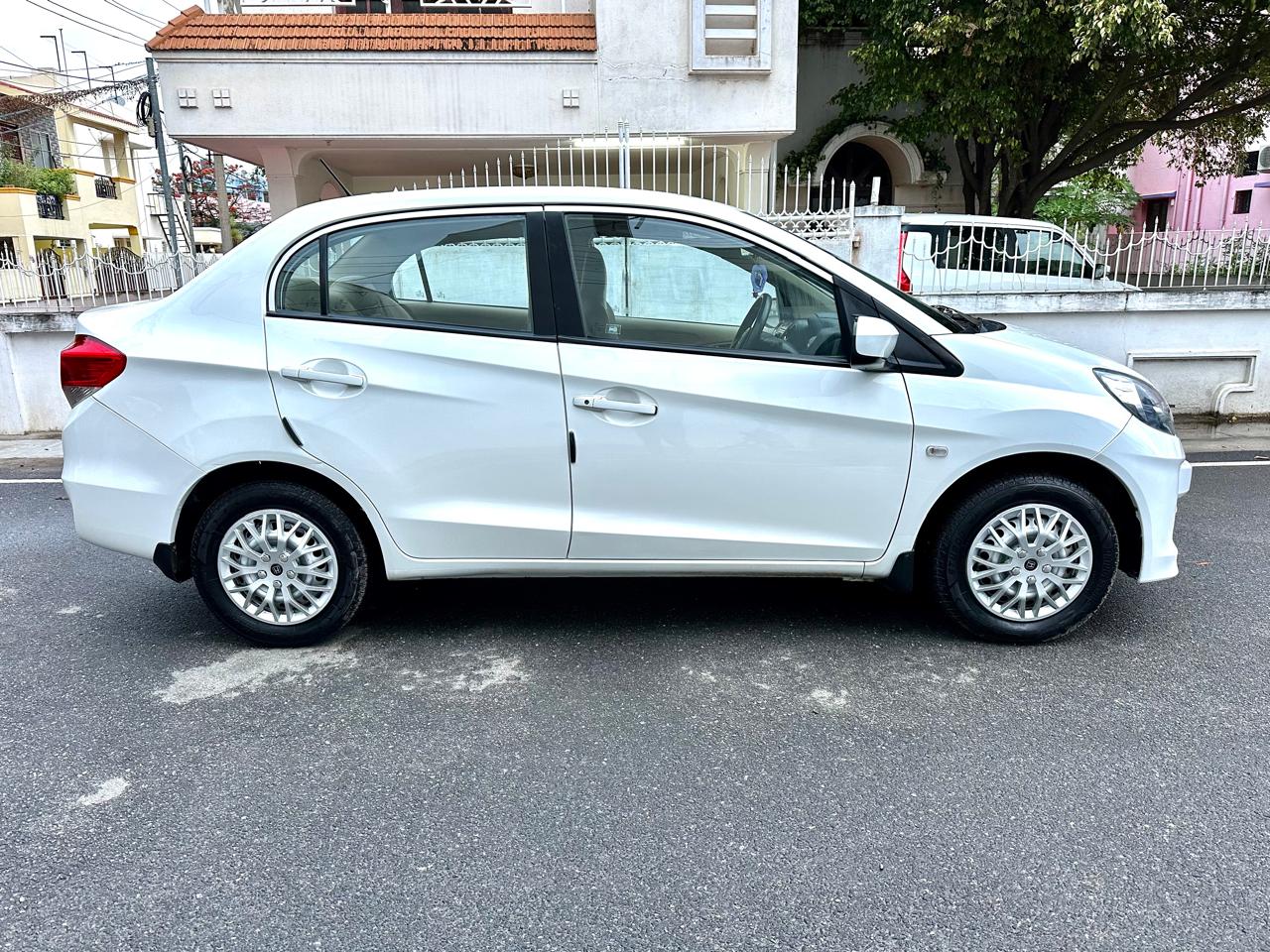 Honda Amaze - Image 3