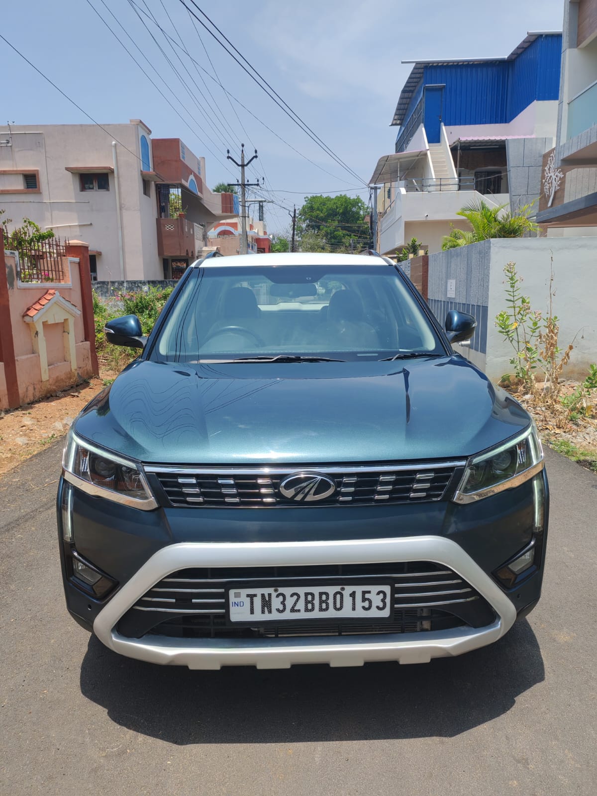 Mahindra XUV300