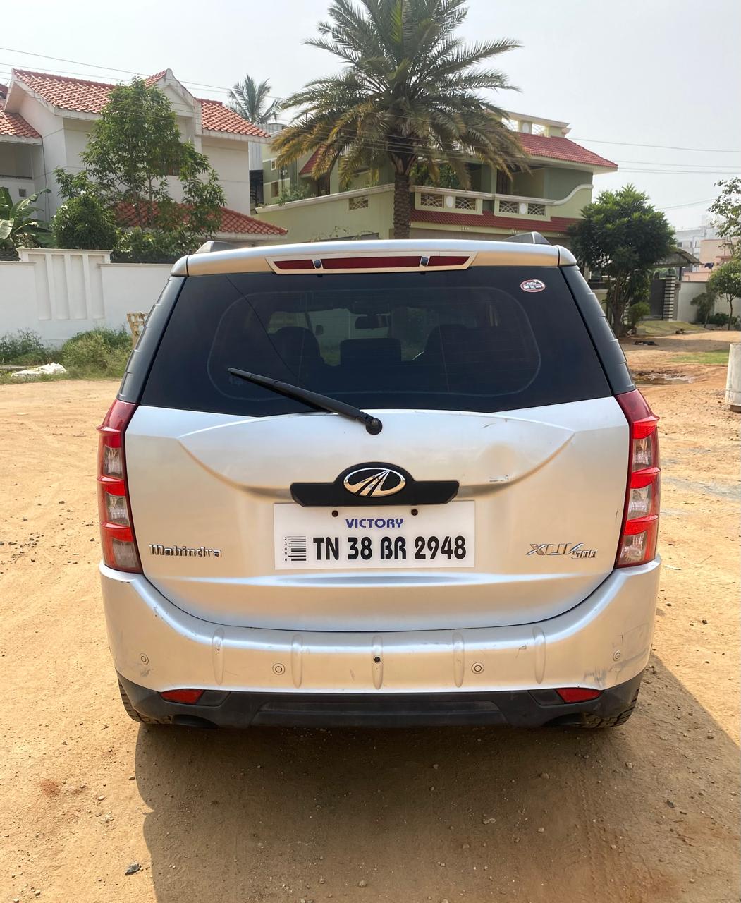 Mahindra XUV500 - Image 2