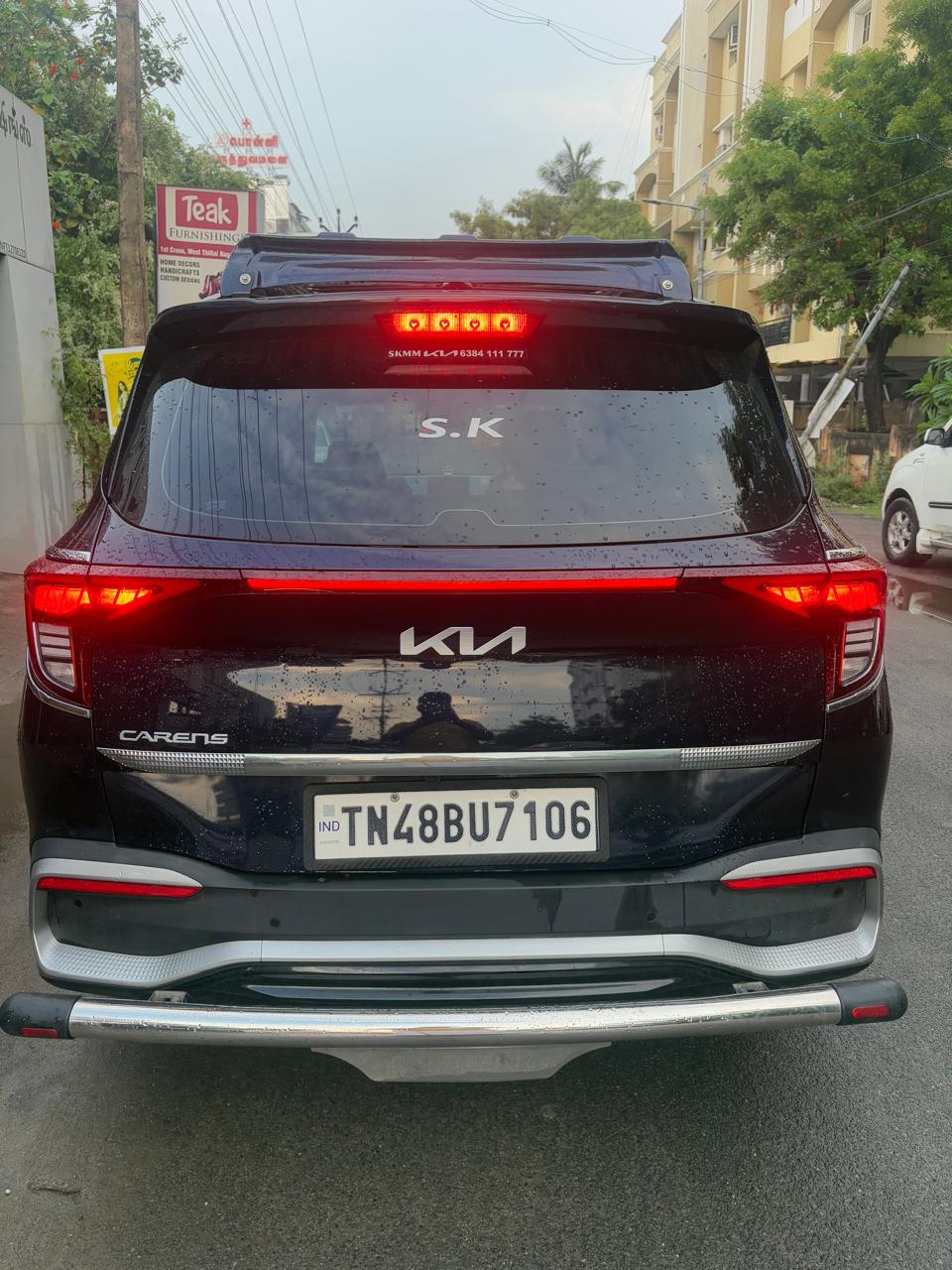 Kia carens