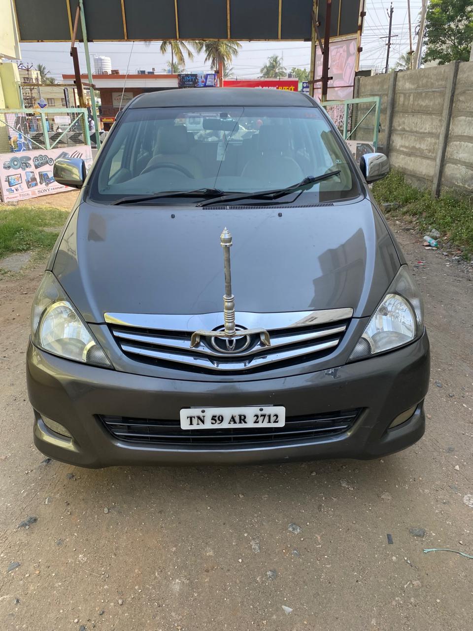 Toyota Innova
