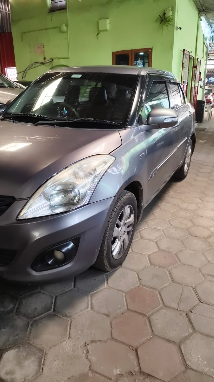 Maruti Suzuki Swift dzire